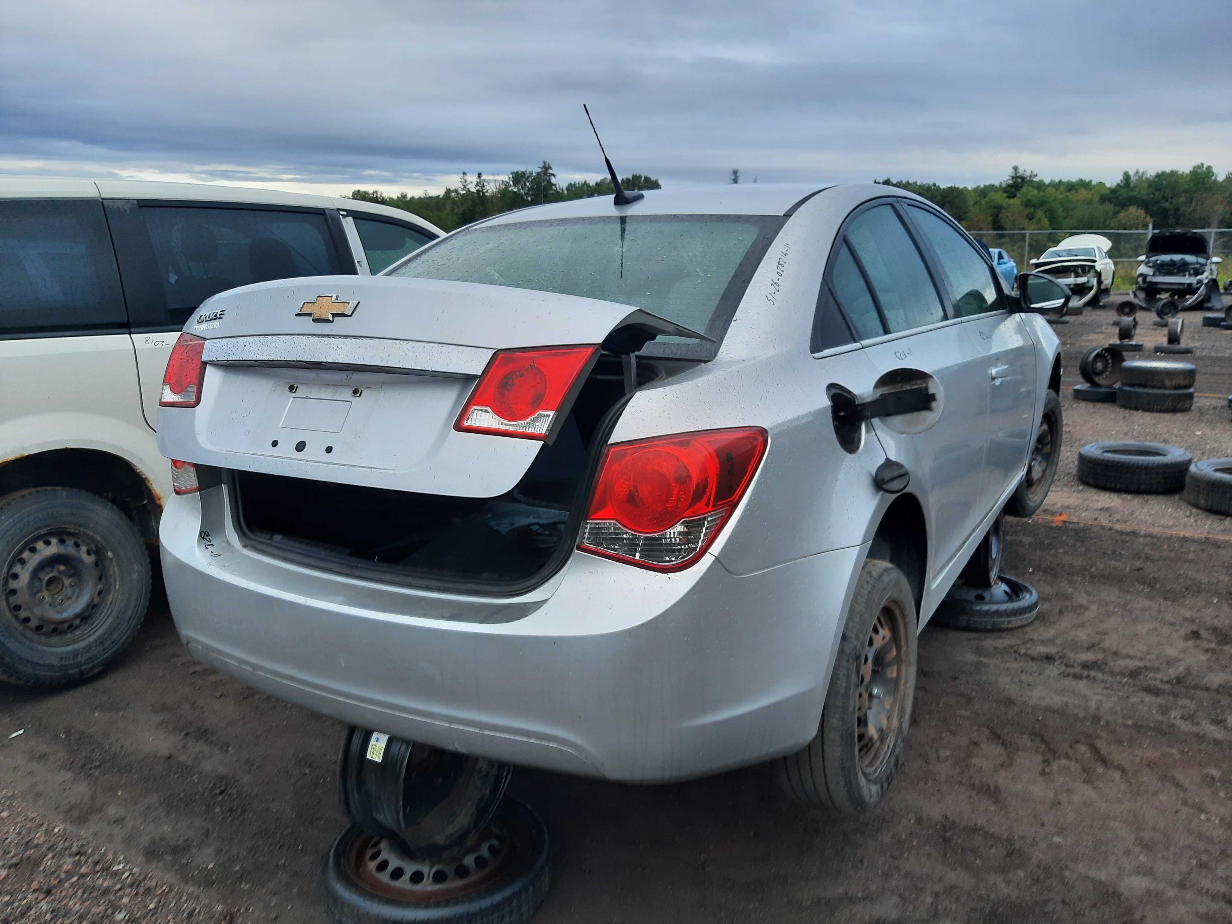 CHEVROLET CRUZE 2011