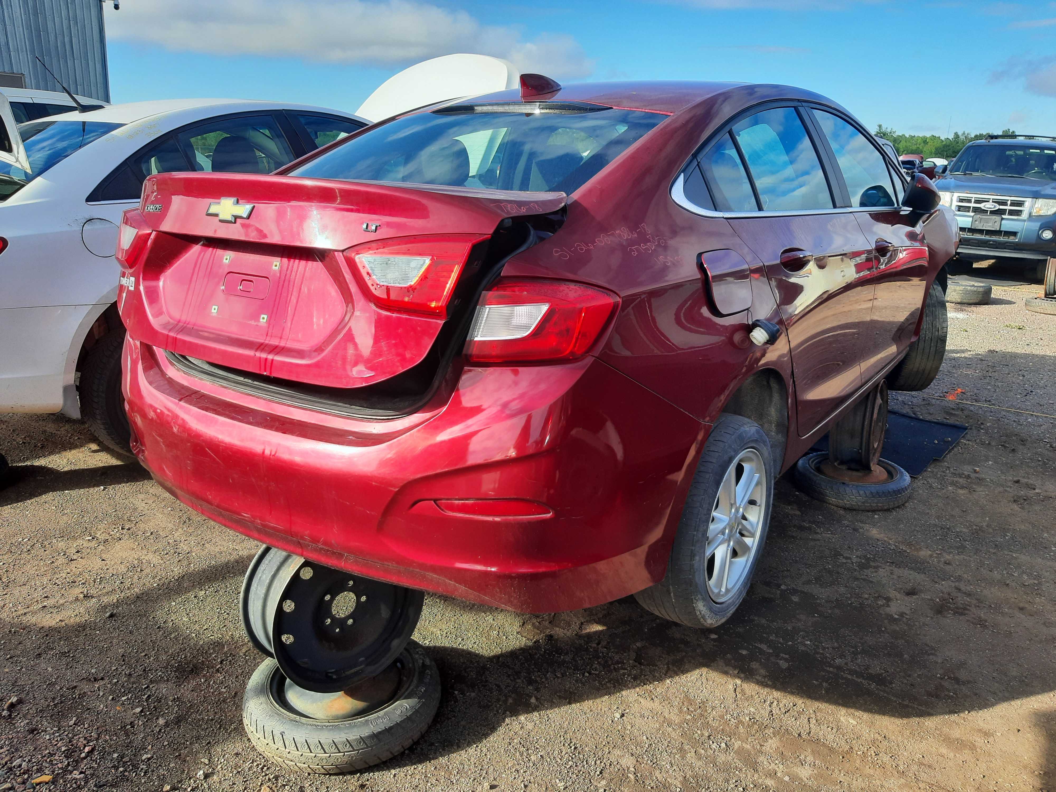 CHEVROLET CRUZE 2018