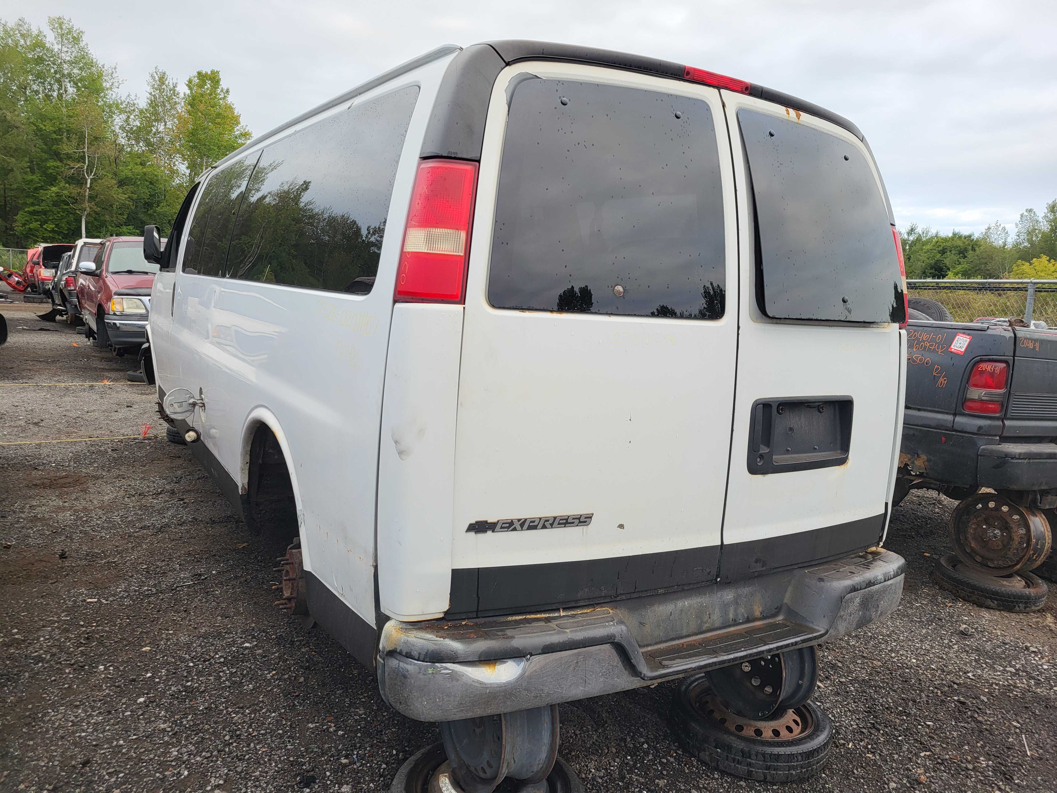 CHEVROLET EXPRESS VAN 2007