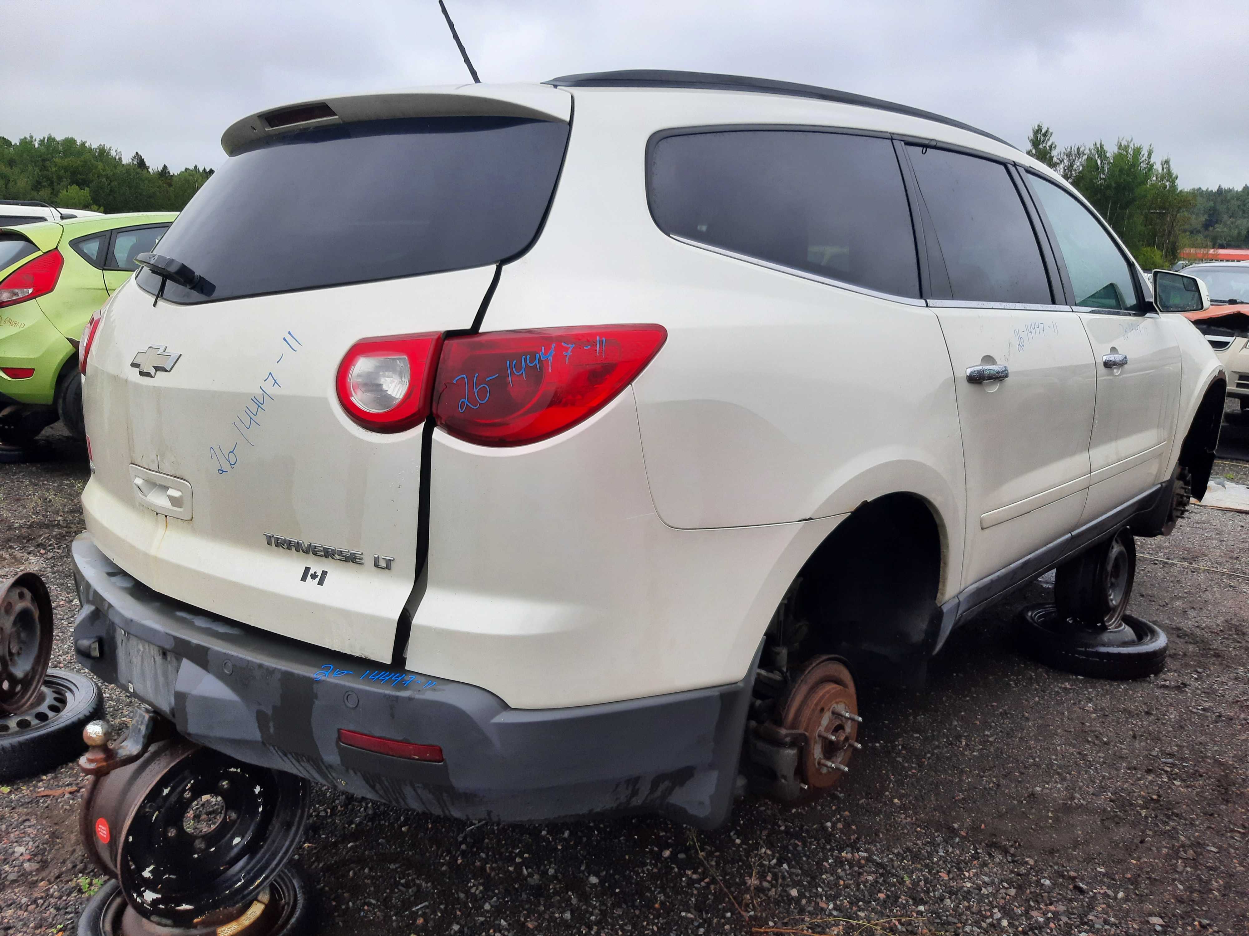 CHEVROLET TRAVERSE 2011