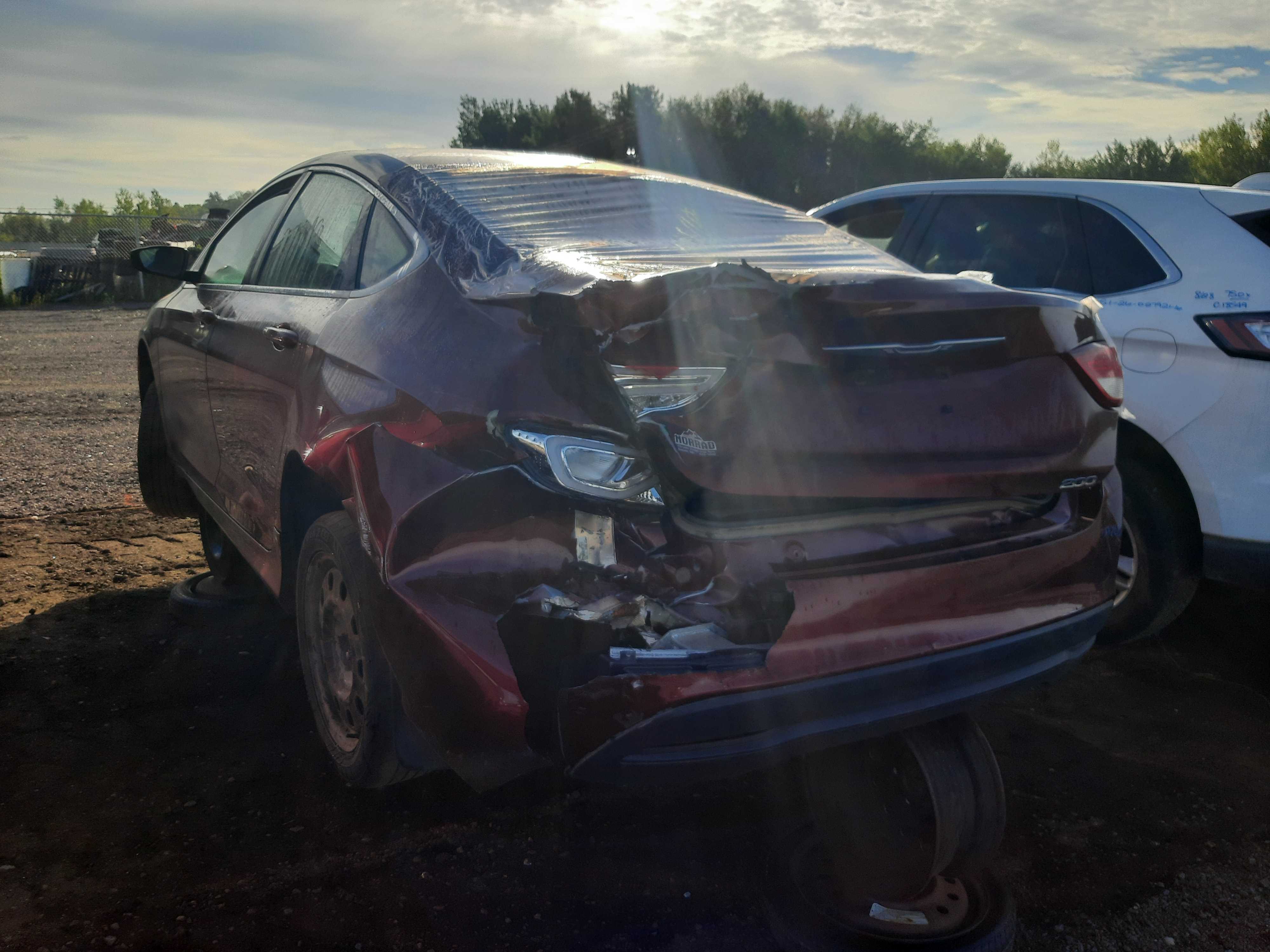 CHRYSLER 200 2015