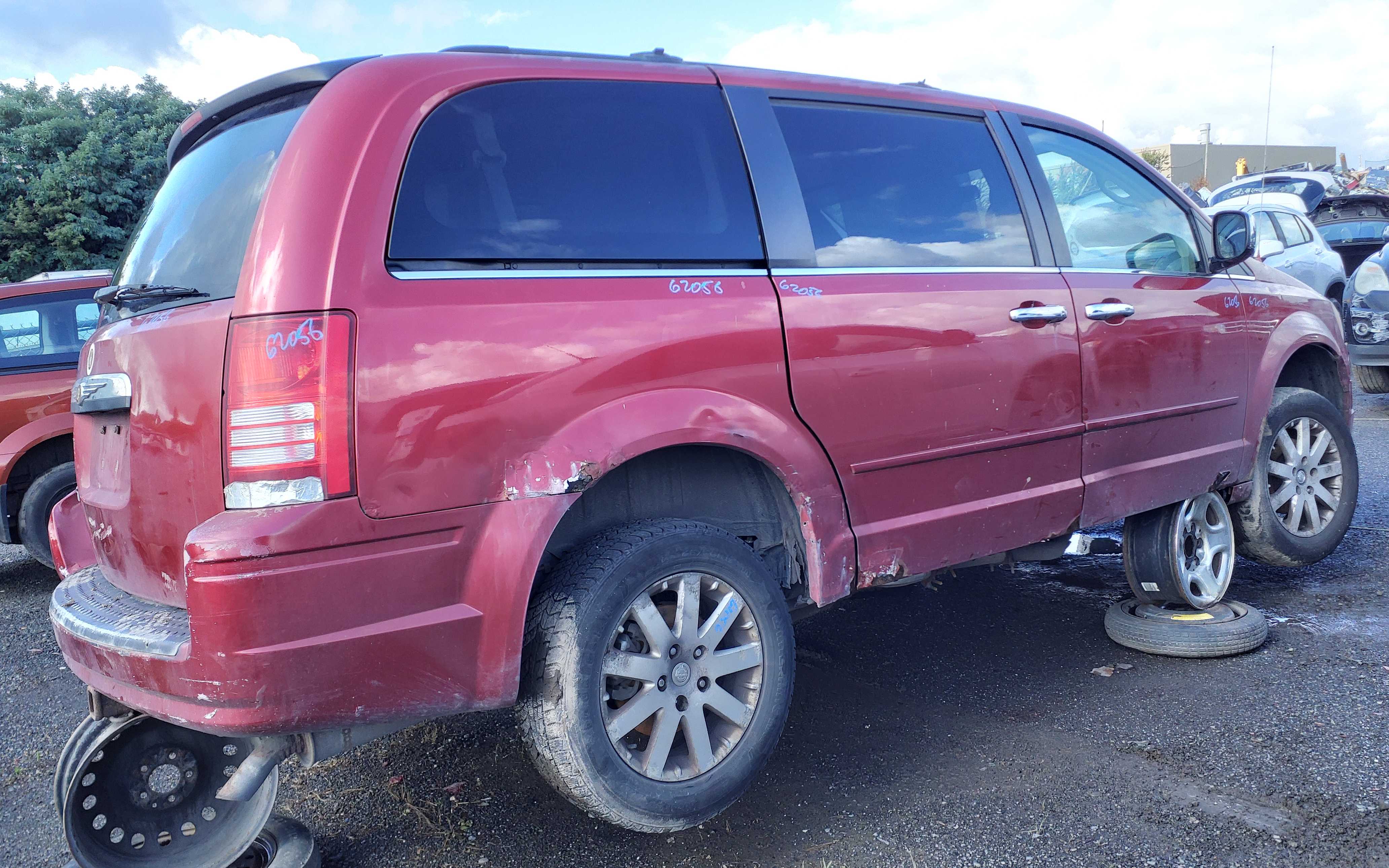 CHRYSLER TOWN &amp; COUNTRY 2008