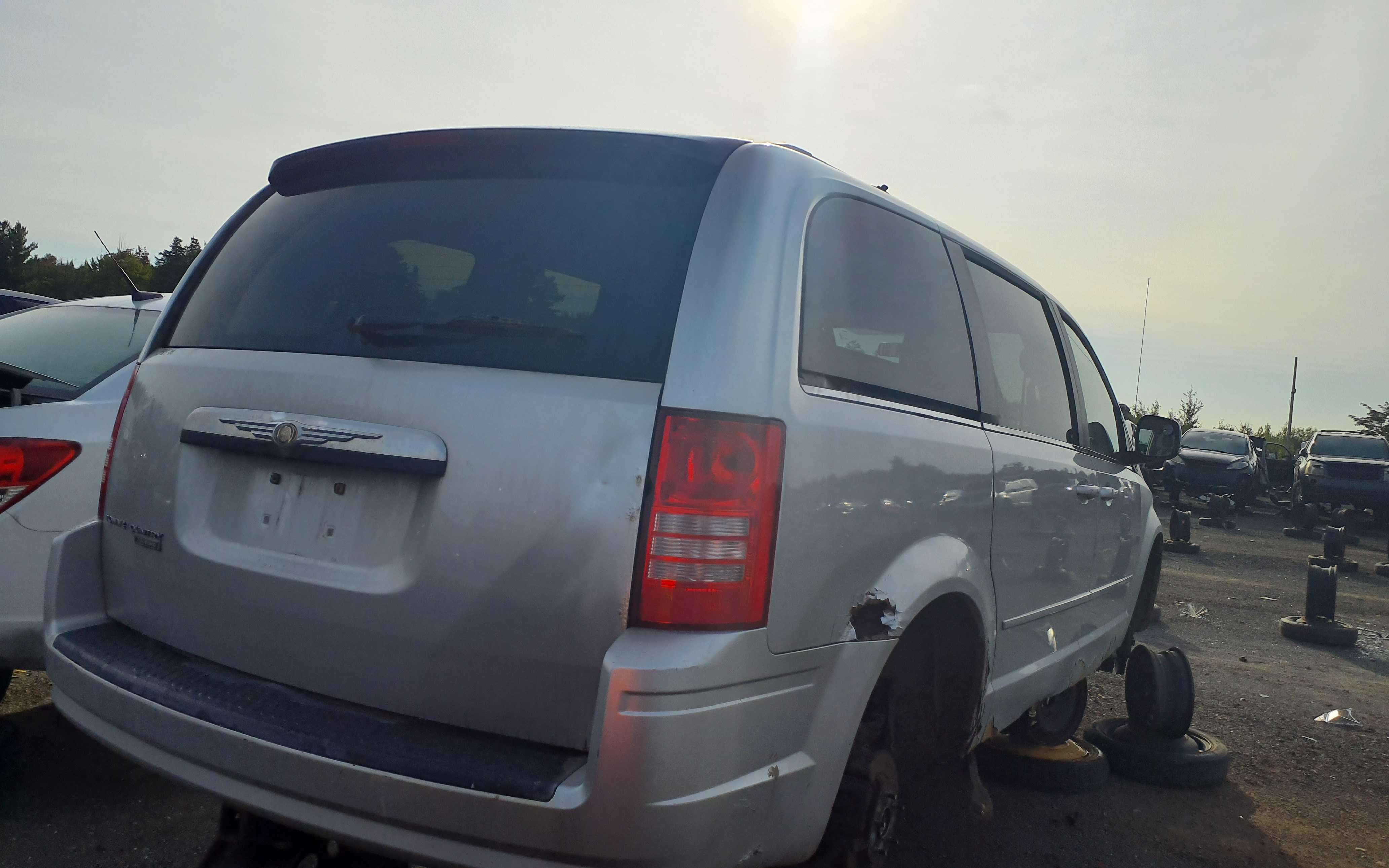 CHRYSLER TOWN &amp; COUNTRY 2008