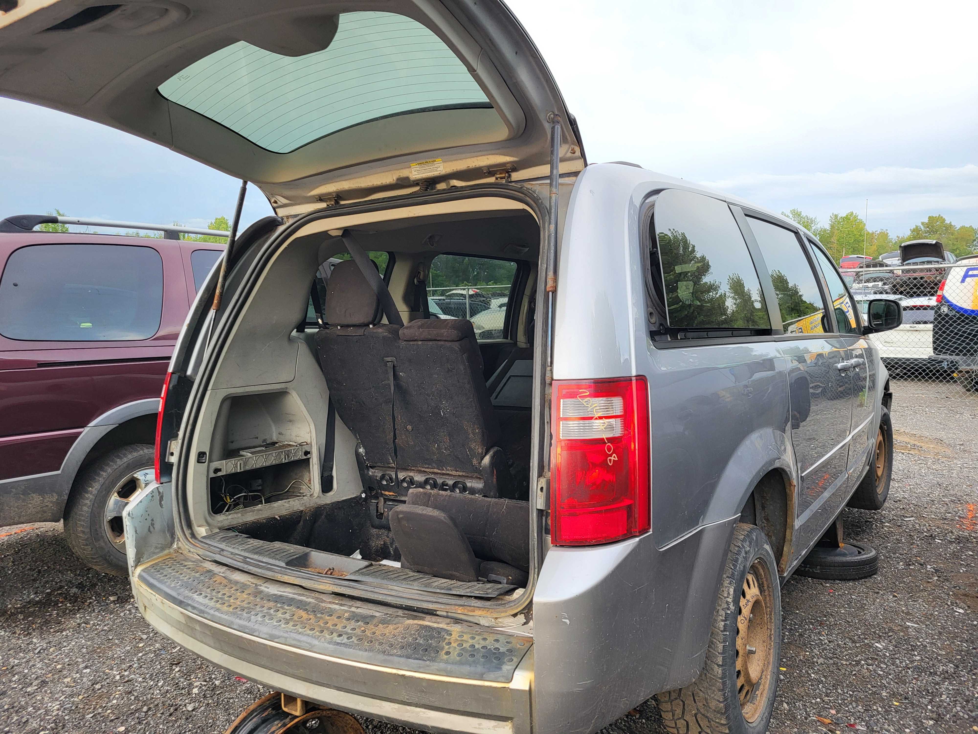 DODGE GRAND CARAVAN 2008
