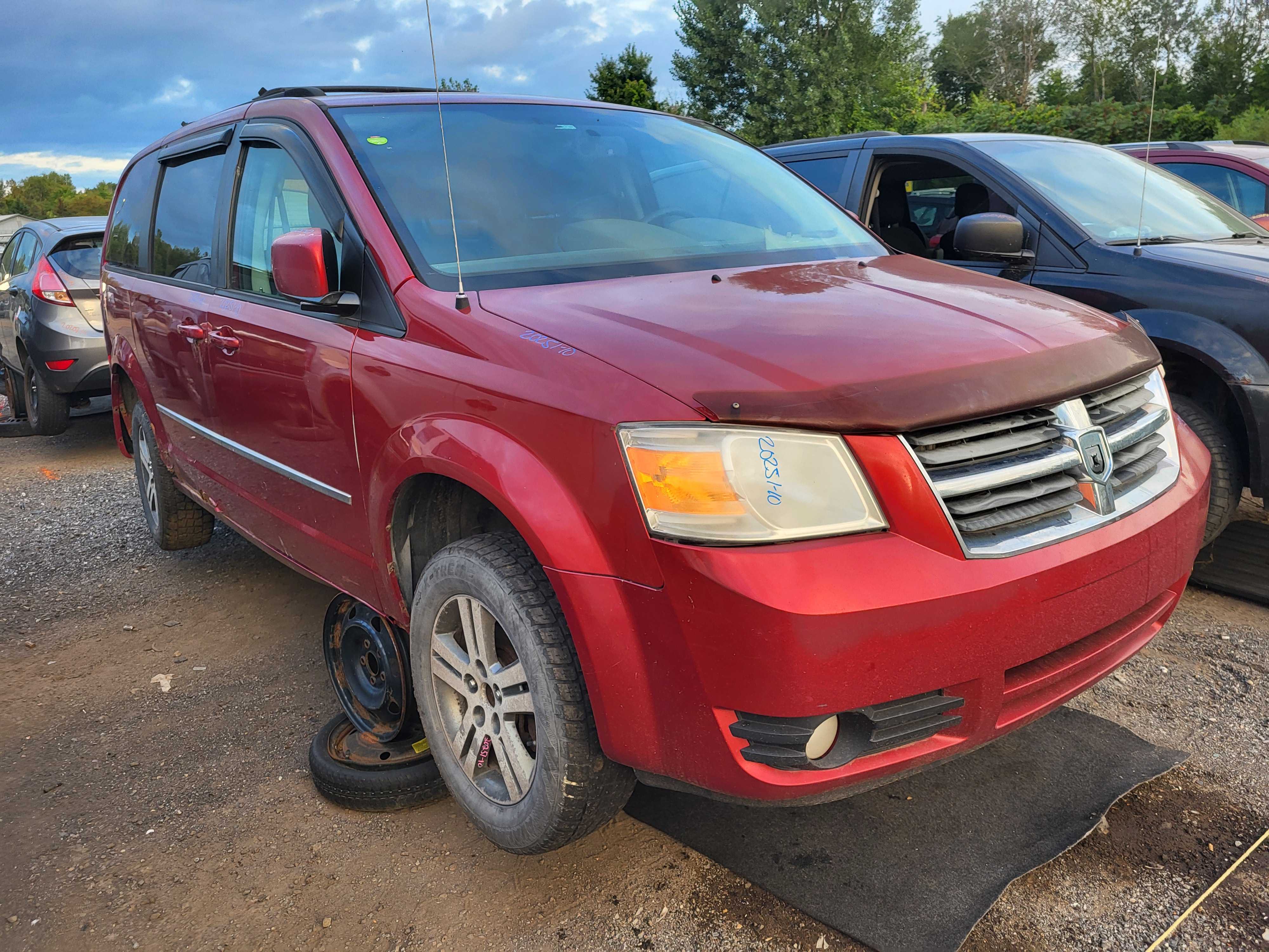 DODGE GRAND CARAVAN 2010