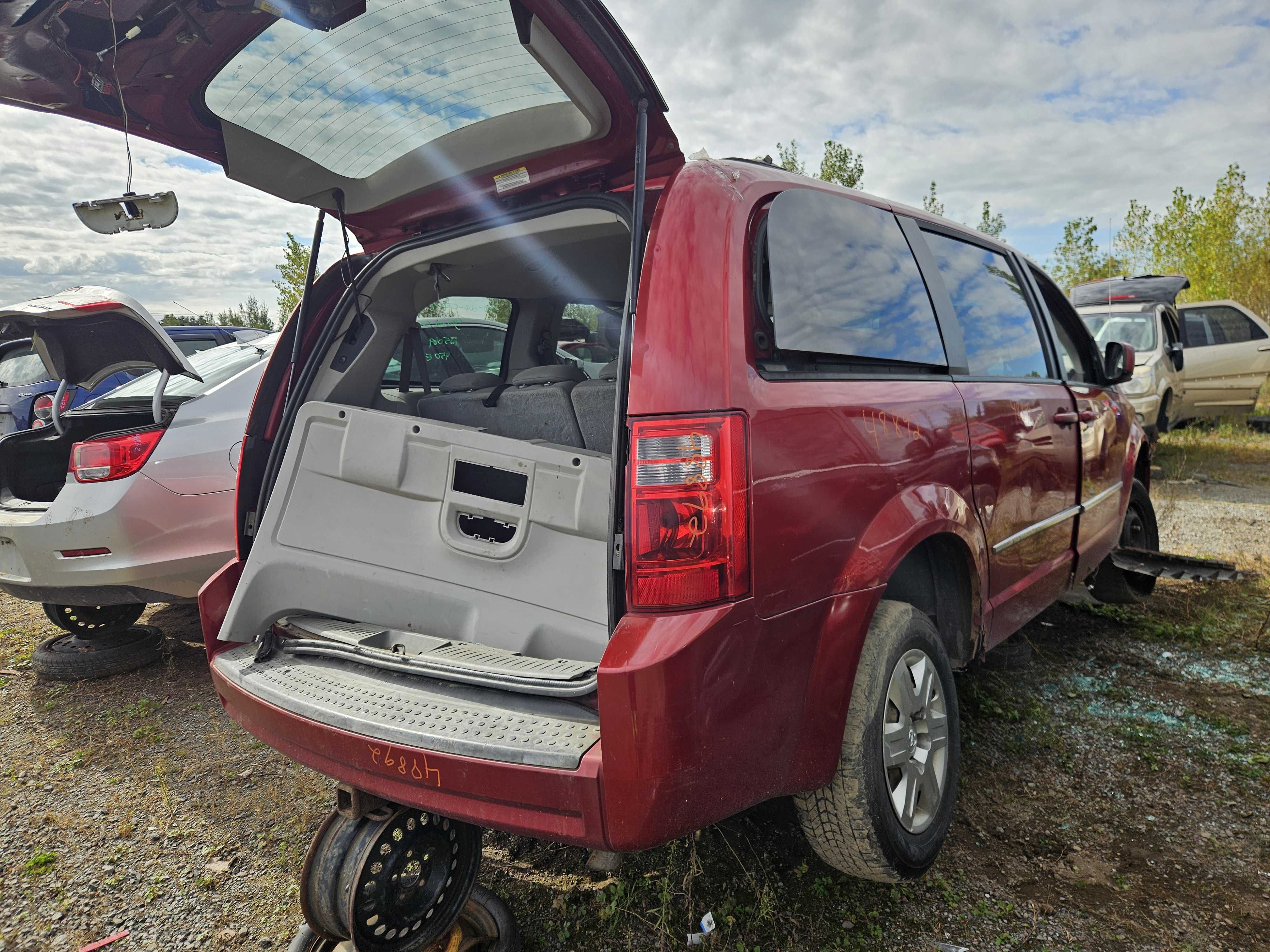 DODGE GRAND CARAVAN 2010