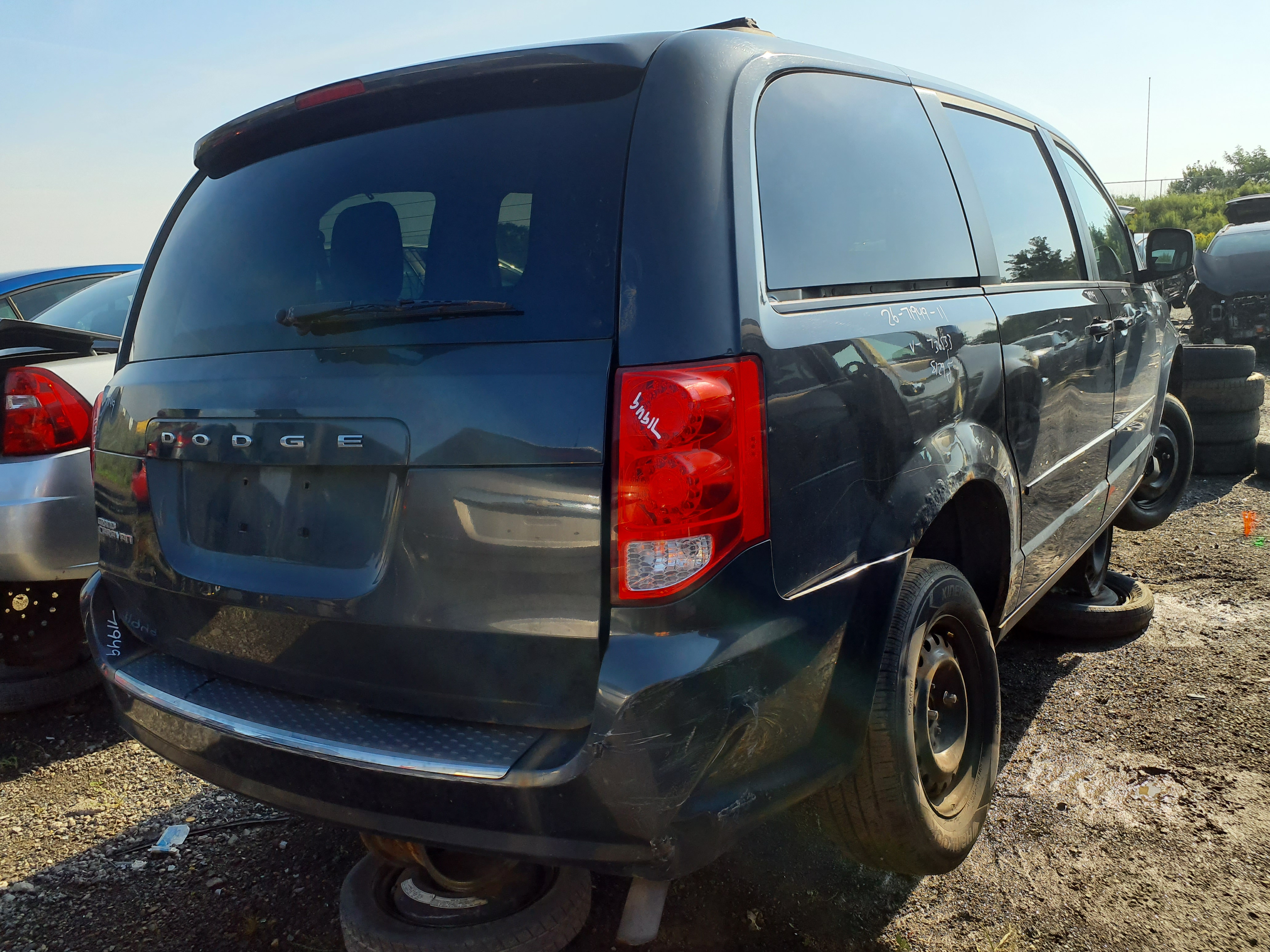 DODGE GRAND CARAVAN 2011