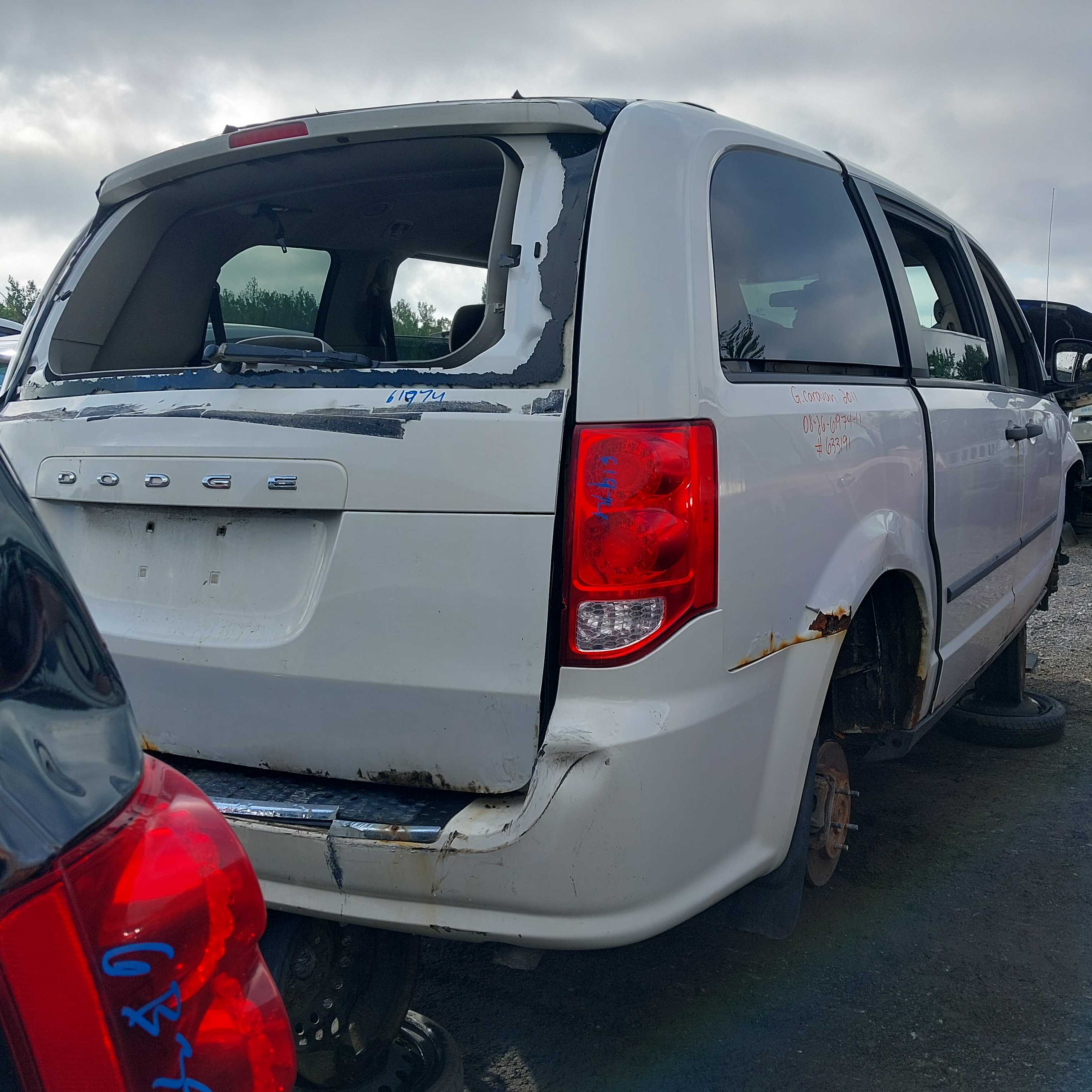 DODGE GRAND CARAVAN 2011