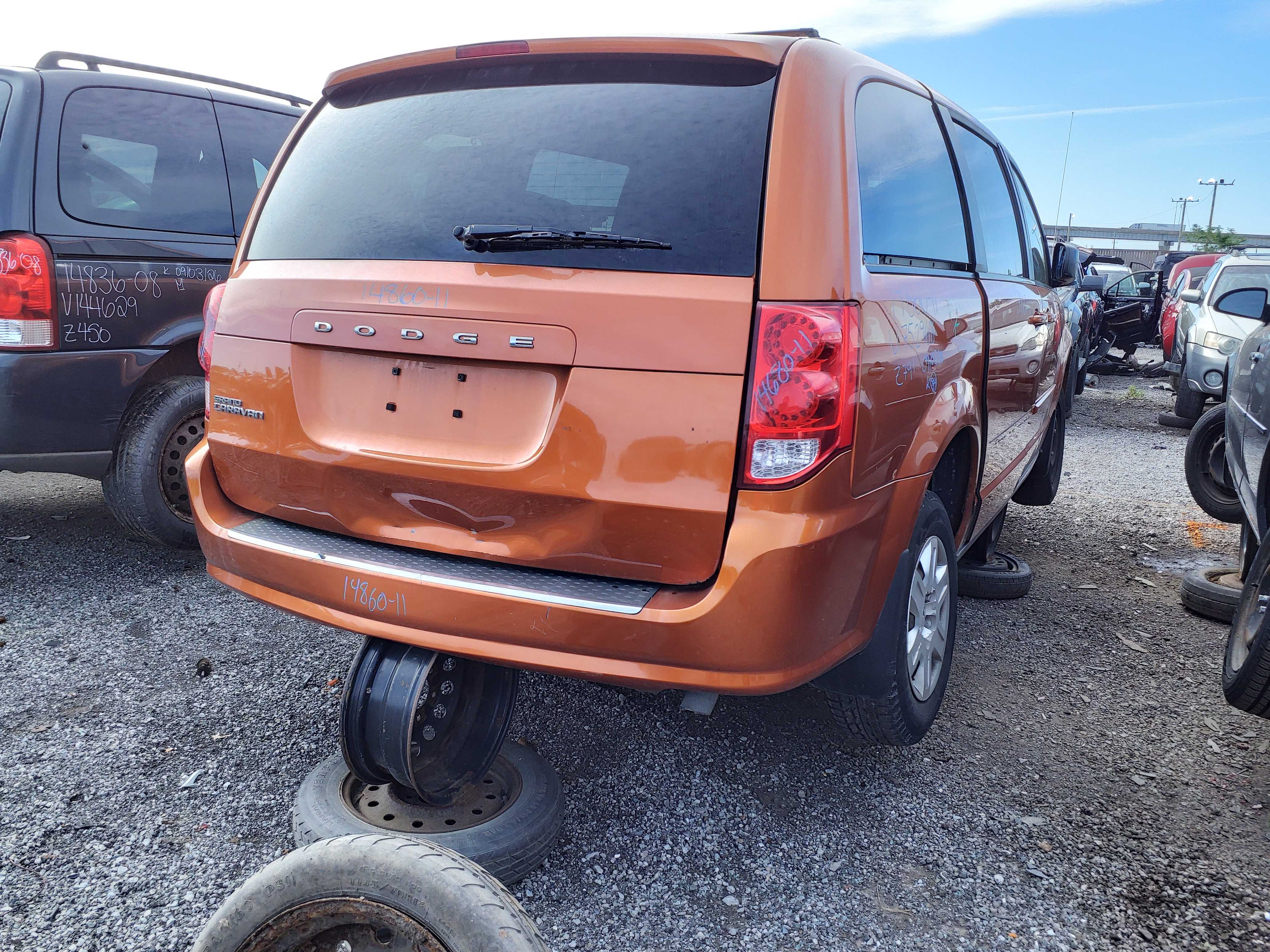 DODGE GRAND CARAVAN 2011