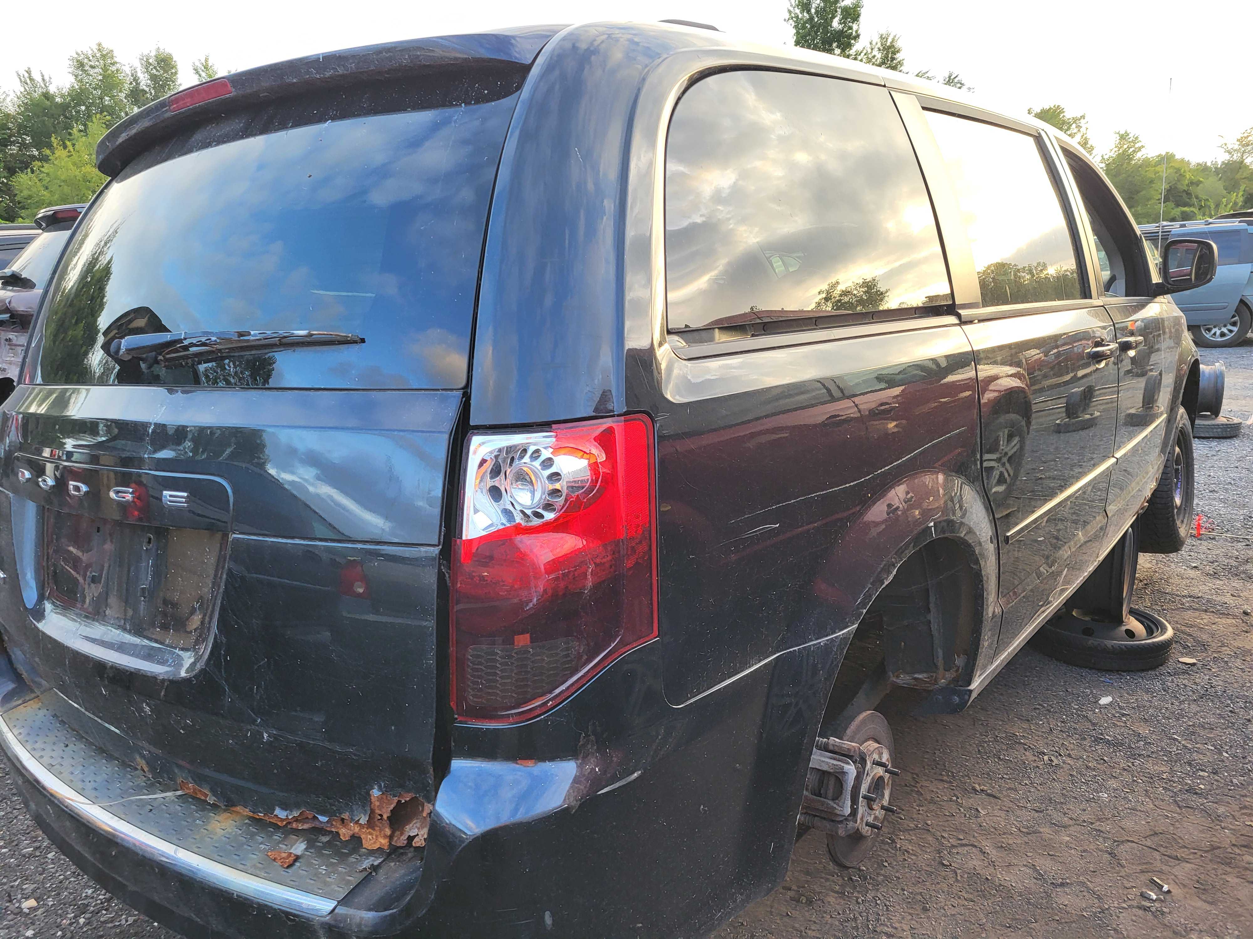 DODGE GRAND CARAVAN 2012