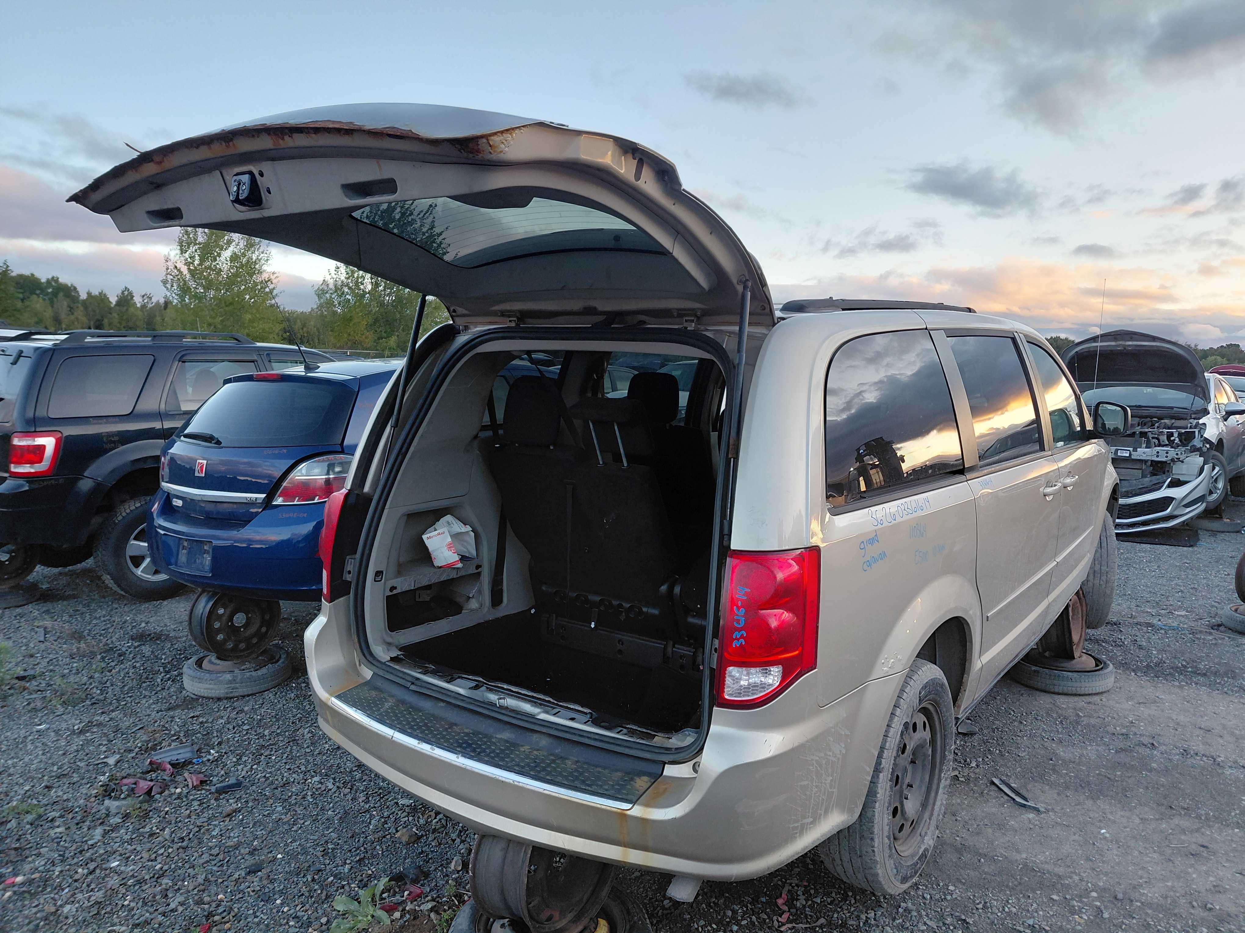 DODGE GRAND CARAVAN 2014