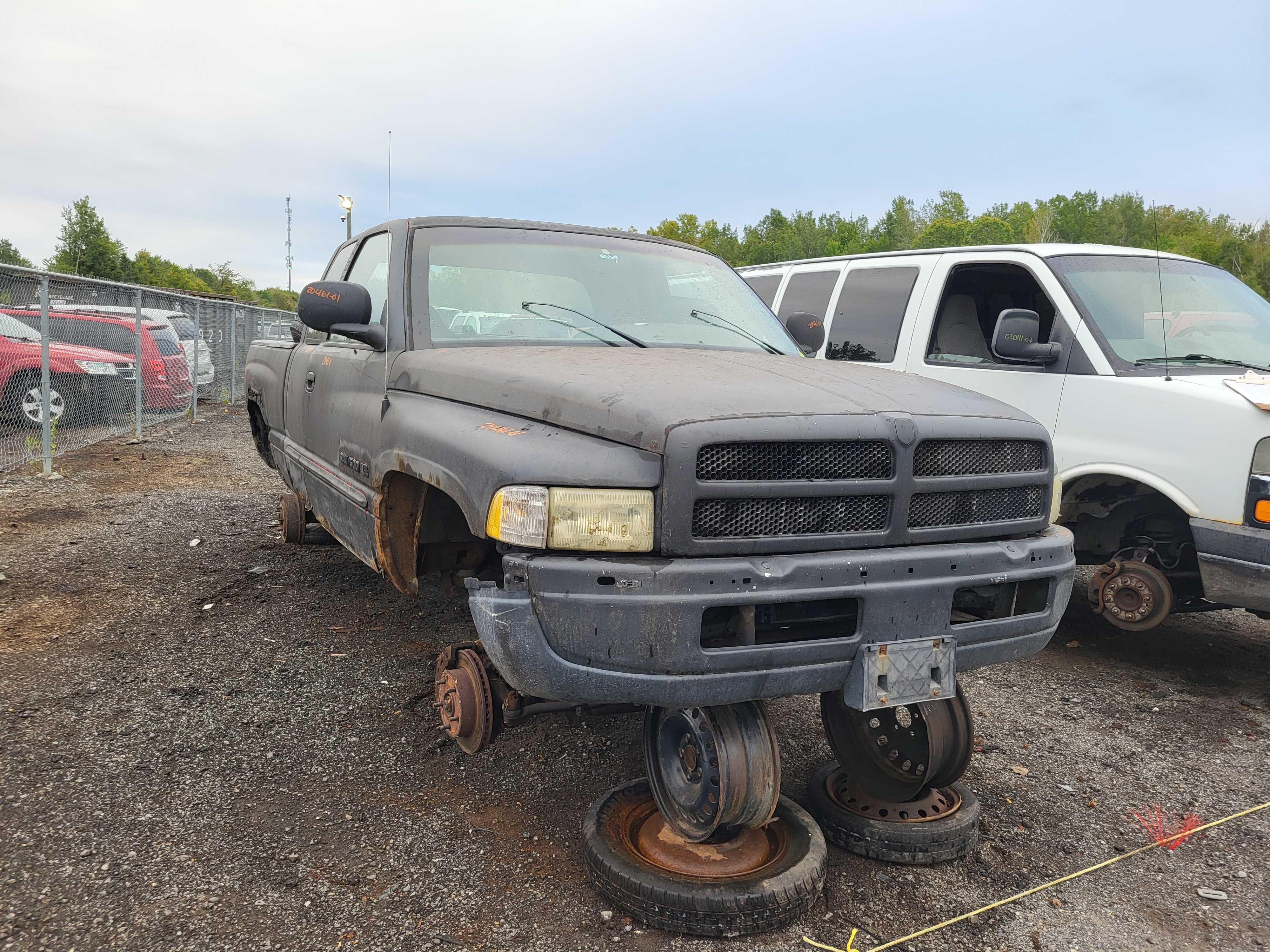 DODGE RAM 1500 2001
