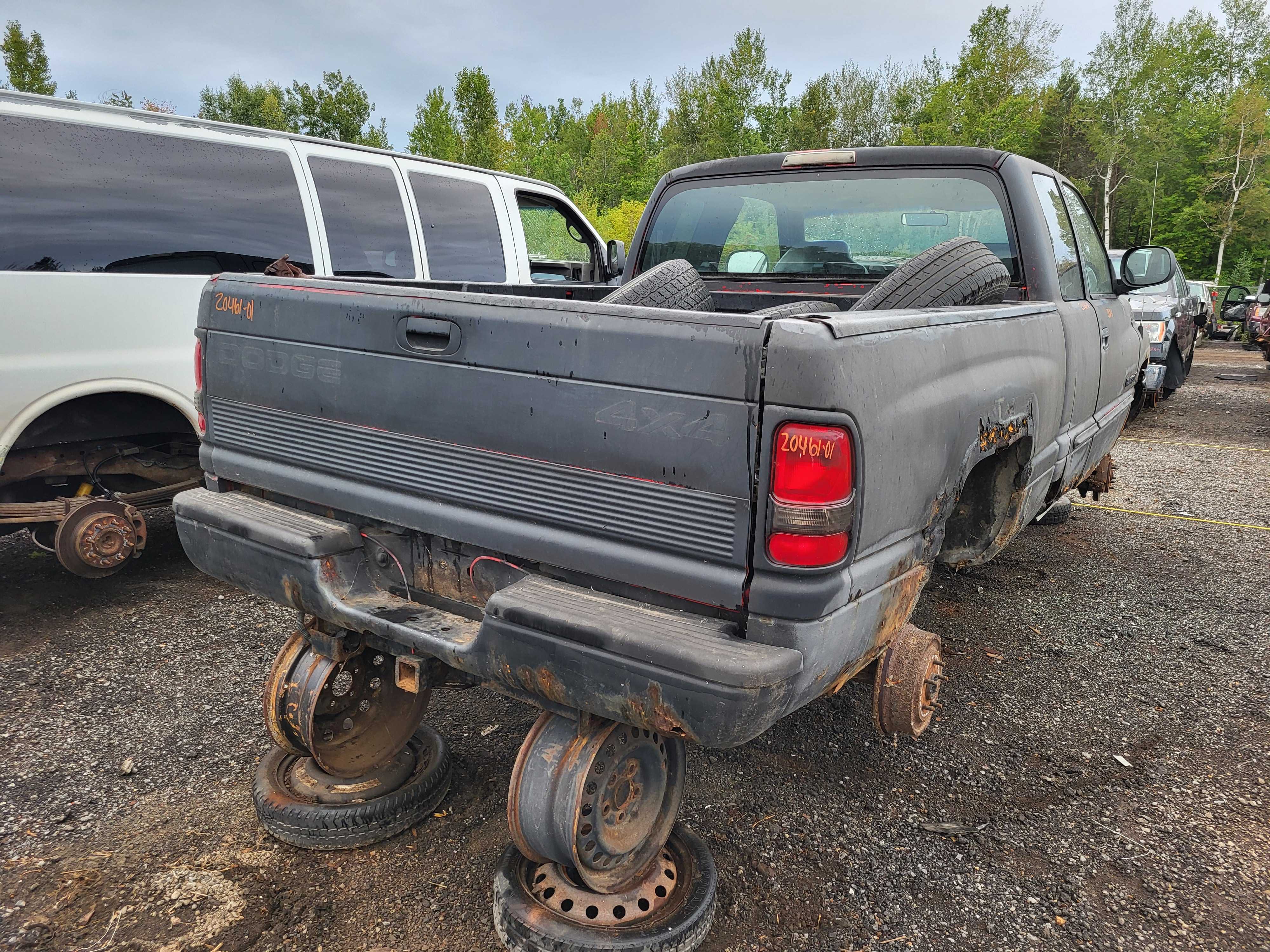 DODGE RAM 1500 2001