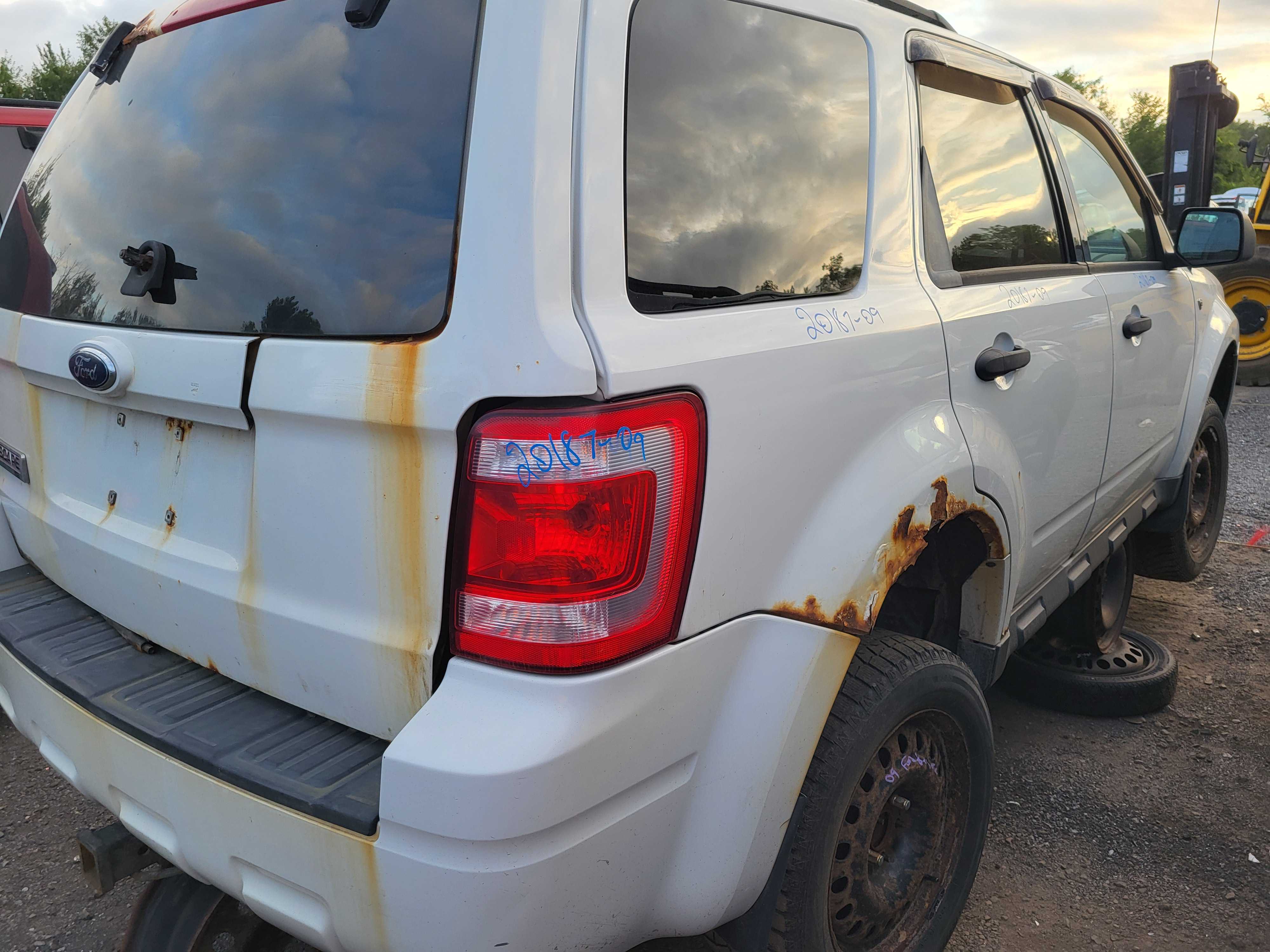 FORD ESCAPE 2009