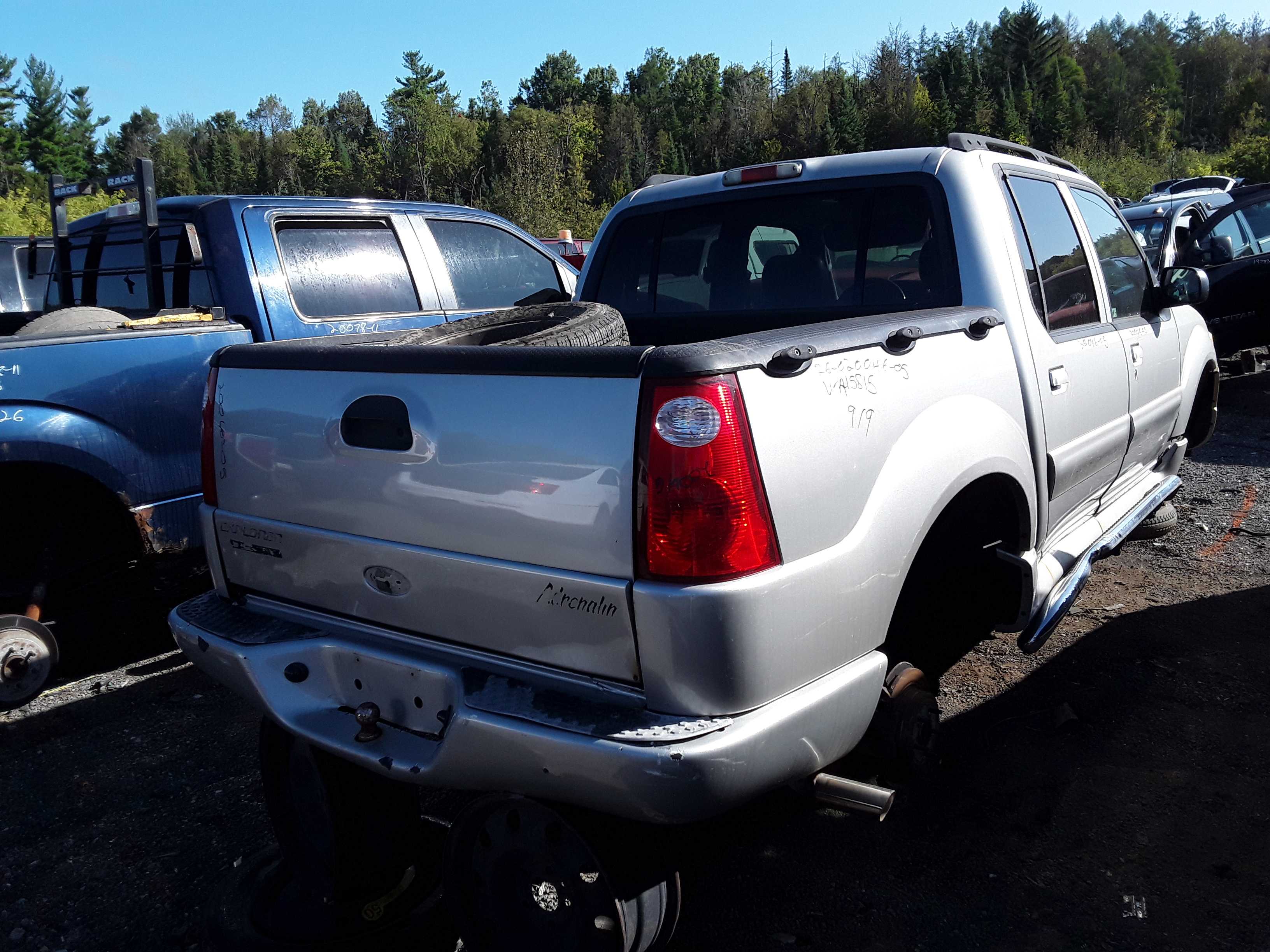 FORD EXPLORER 2005