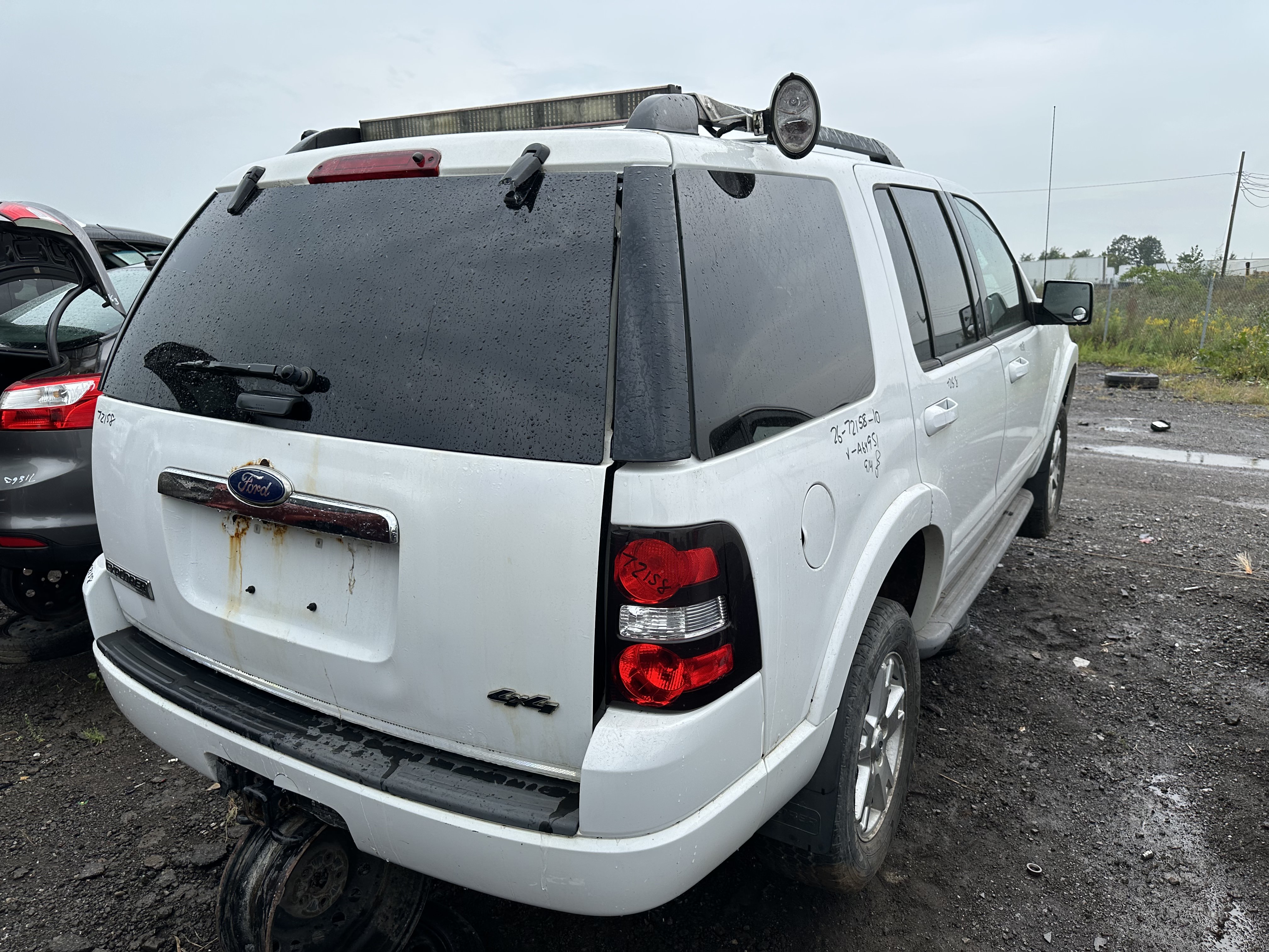 FORD EXPLORER 2010