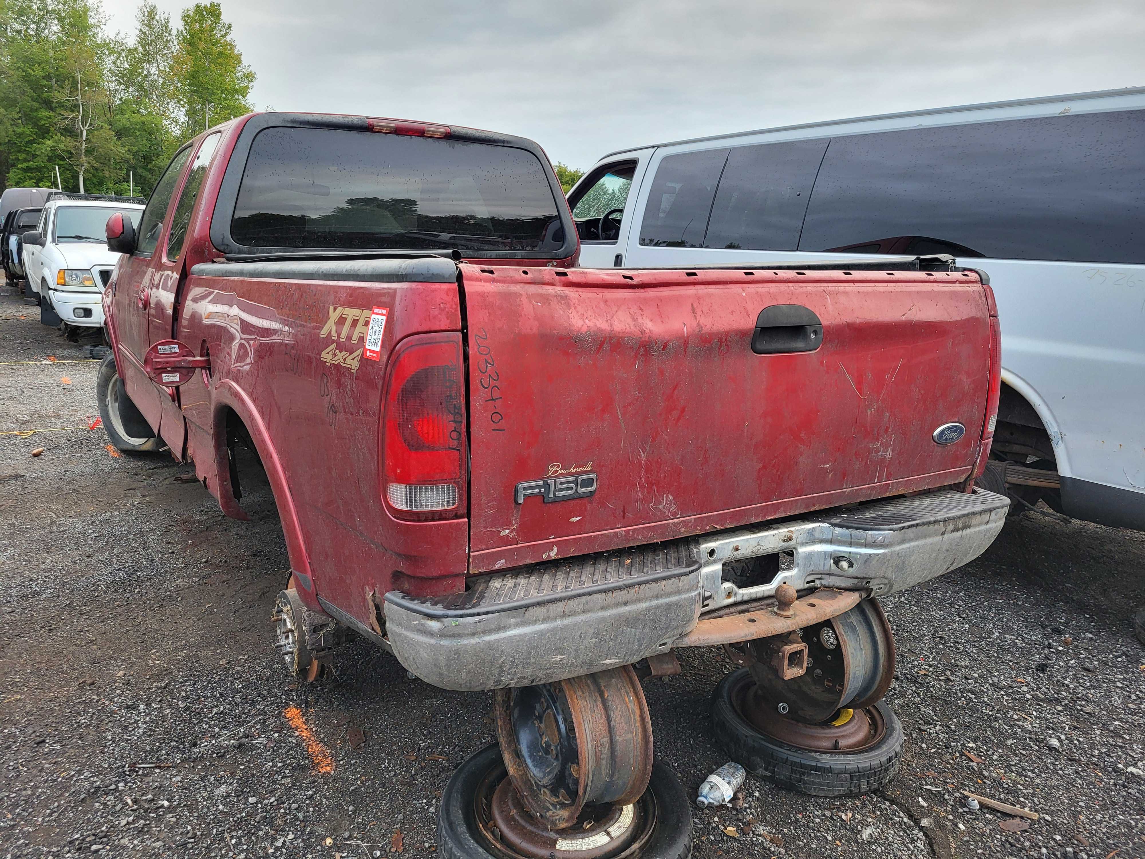 FORD F-150 2001