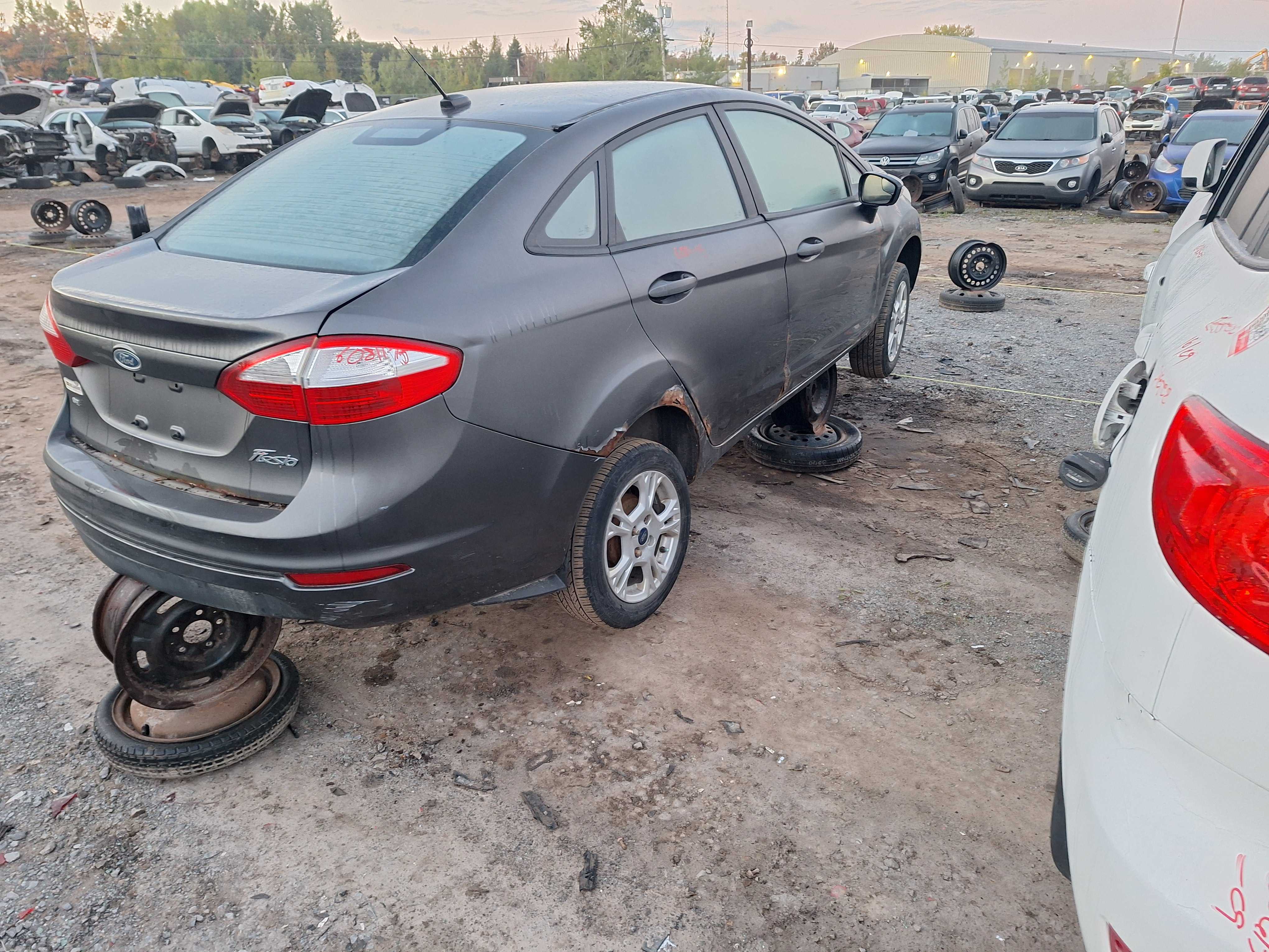 FORD FIESTA 2015