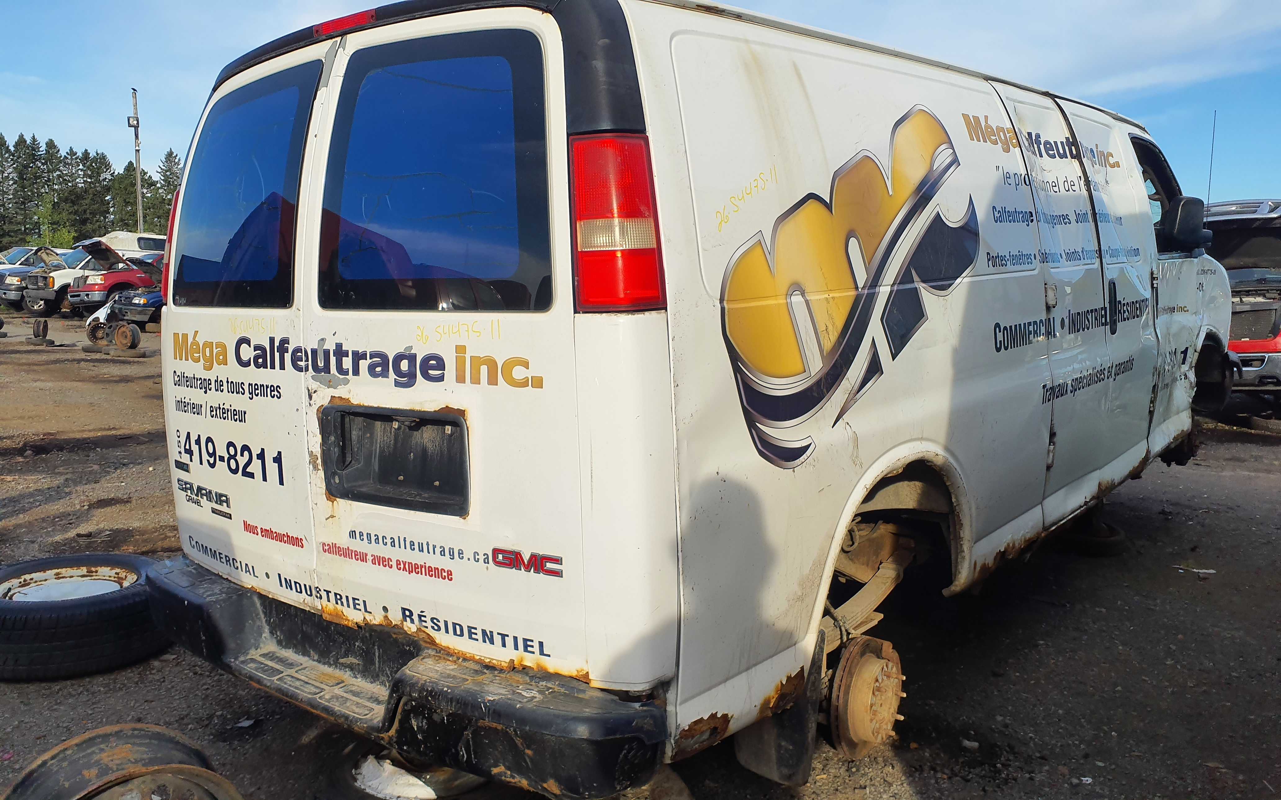 GMC SAVANA CARGO 2011