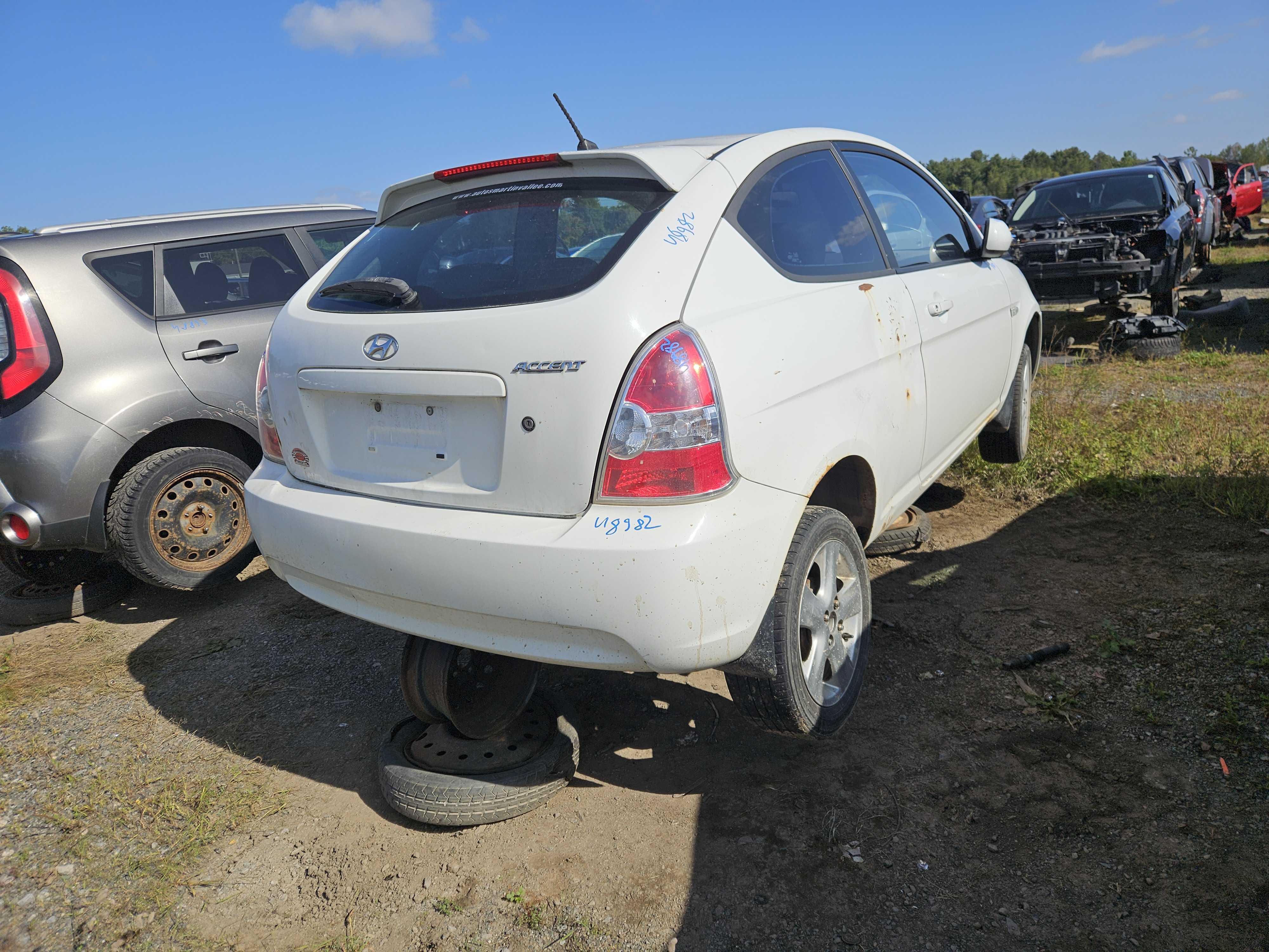 HYUNDAI ACCENT 2010