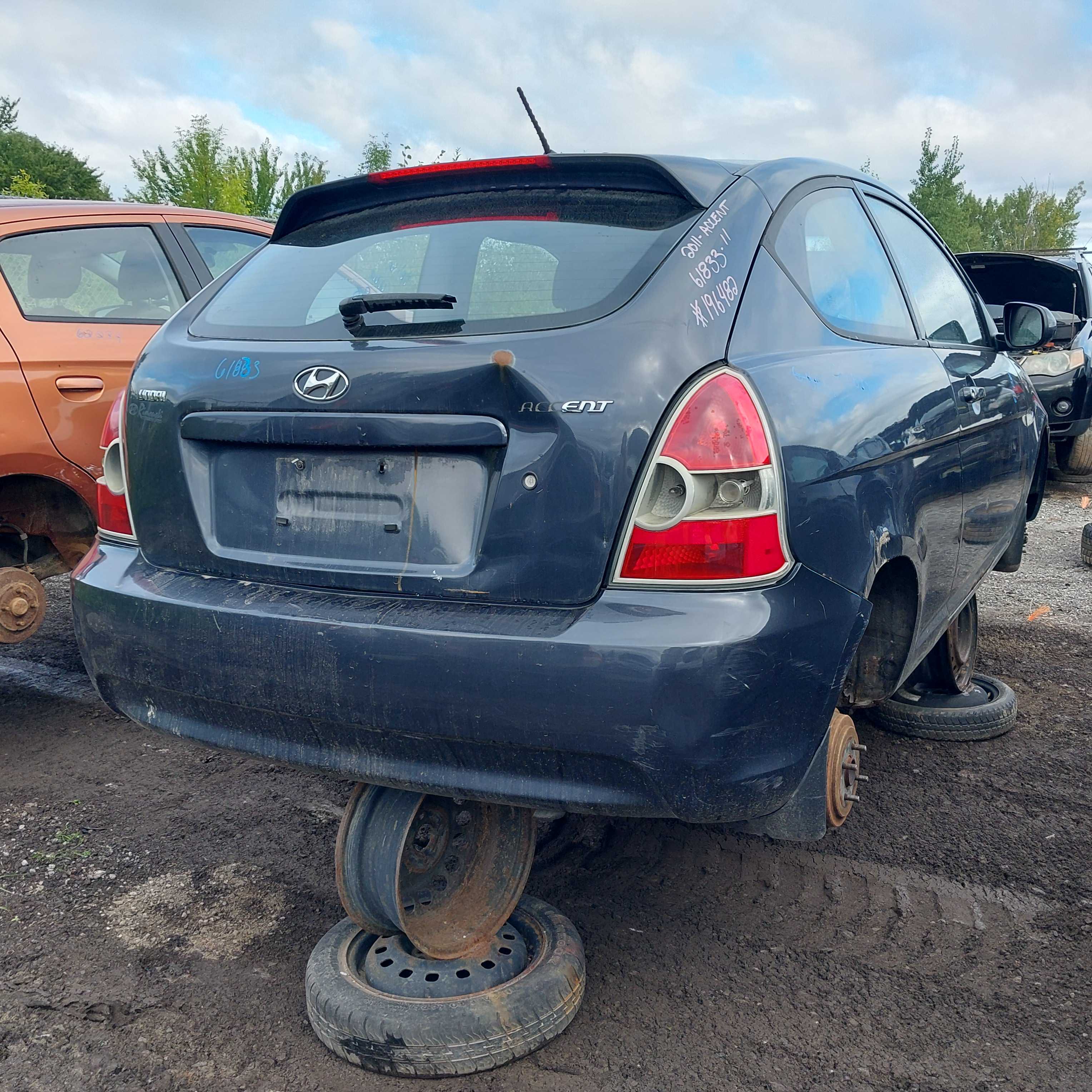 HYUNDAI ACCENT 2011