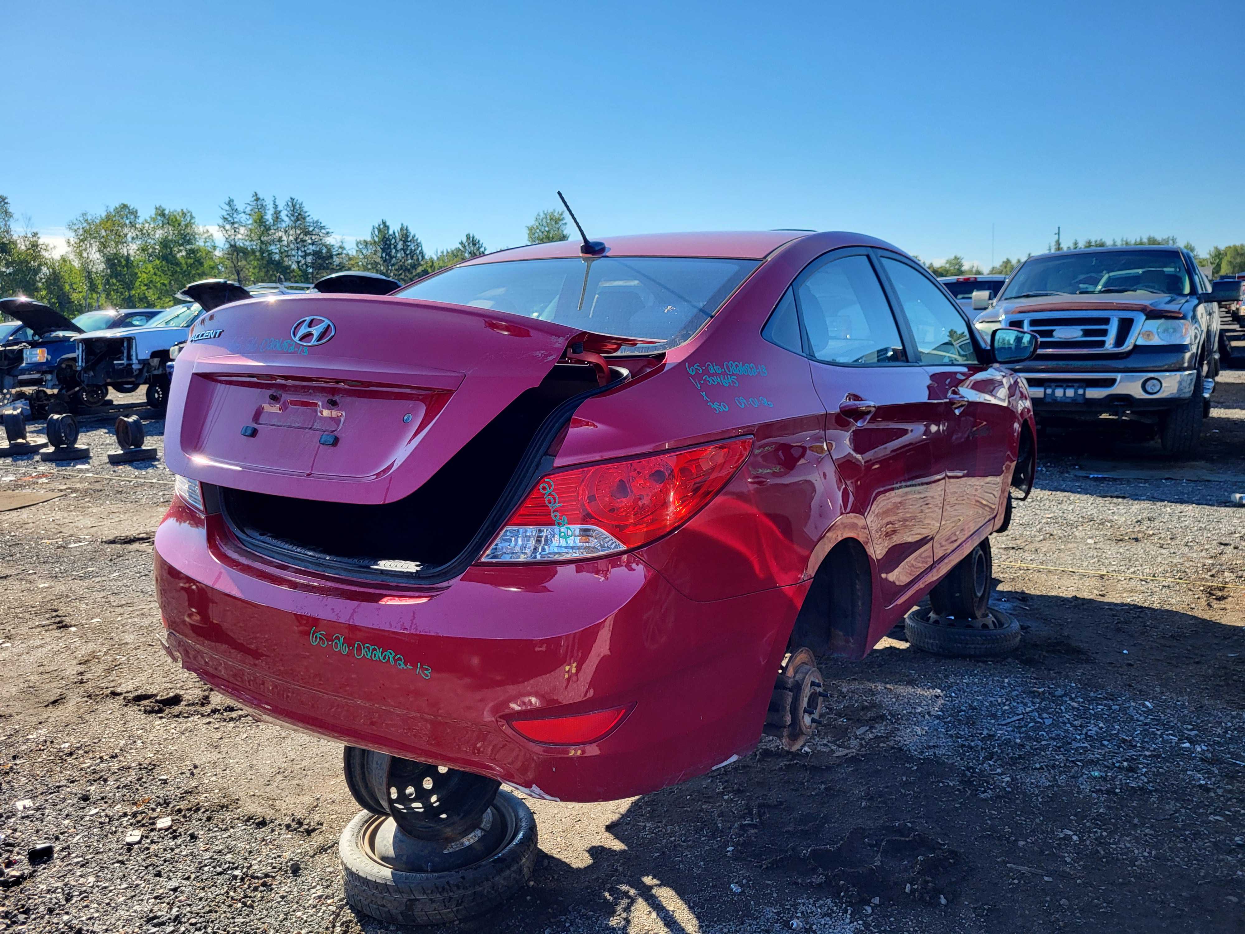 HYUNDAI ACCENT 2013