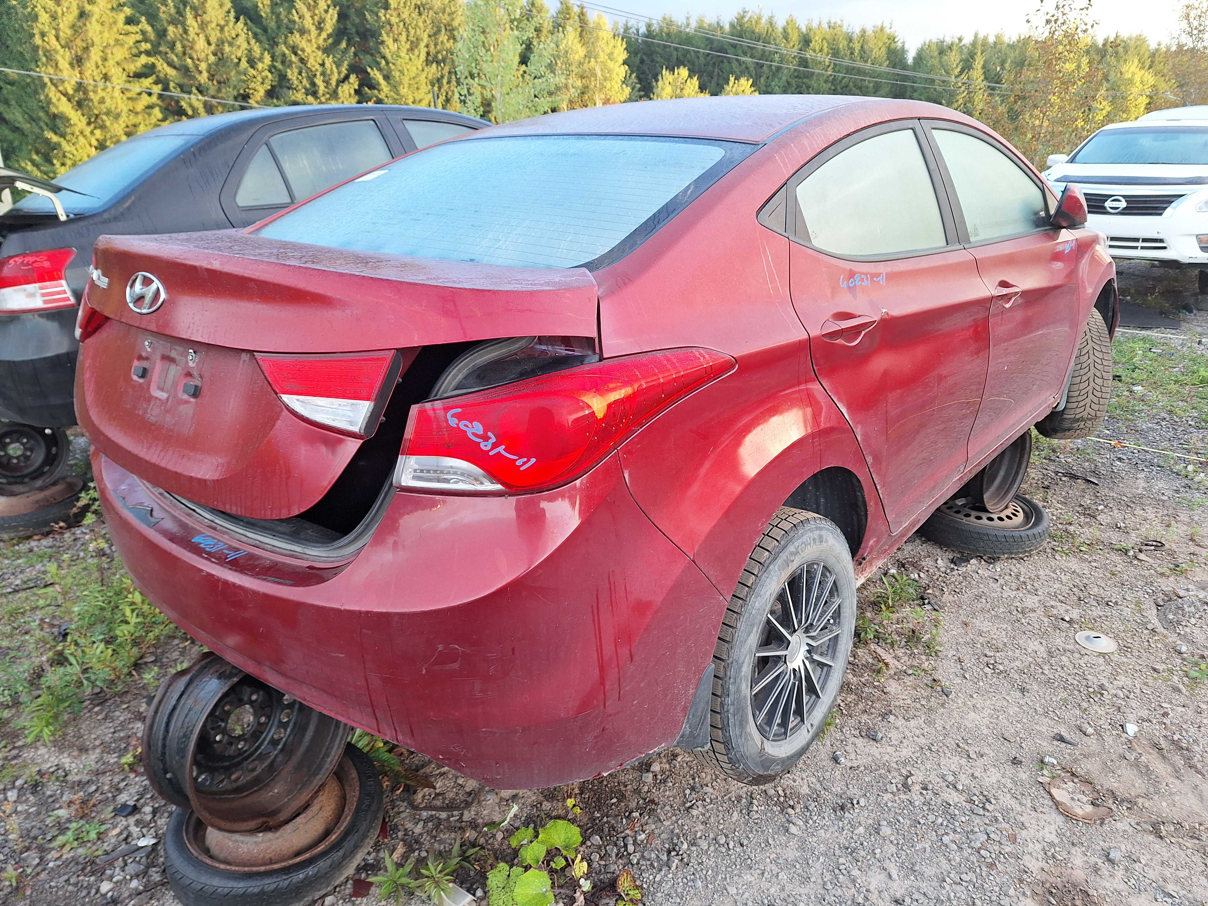 HYUNDAI ELANTRA 2011