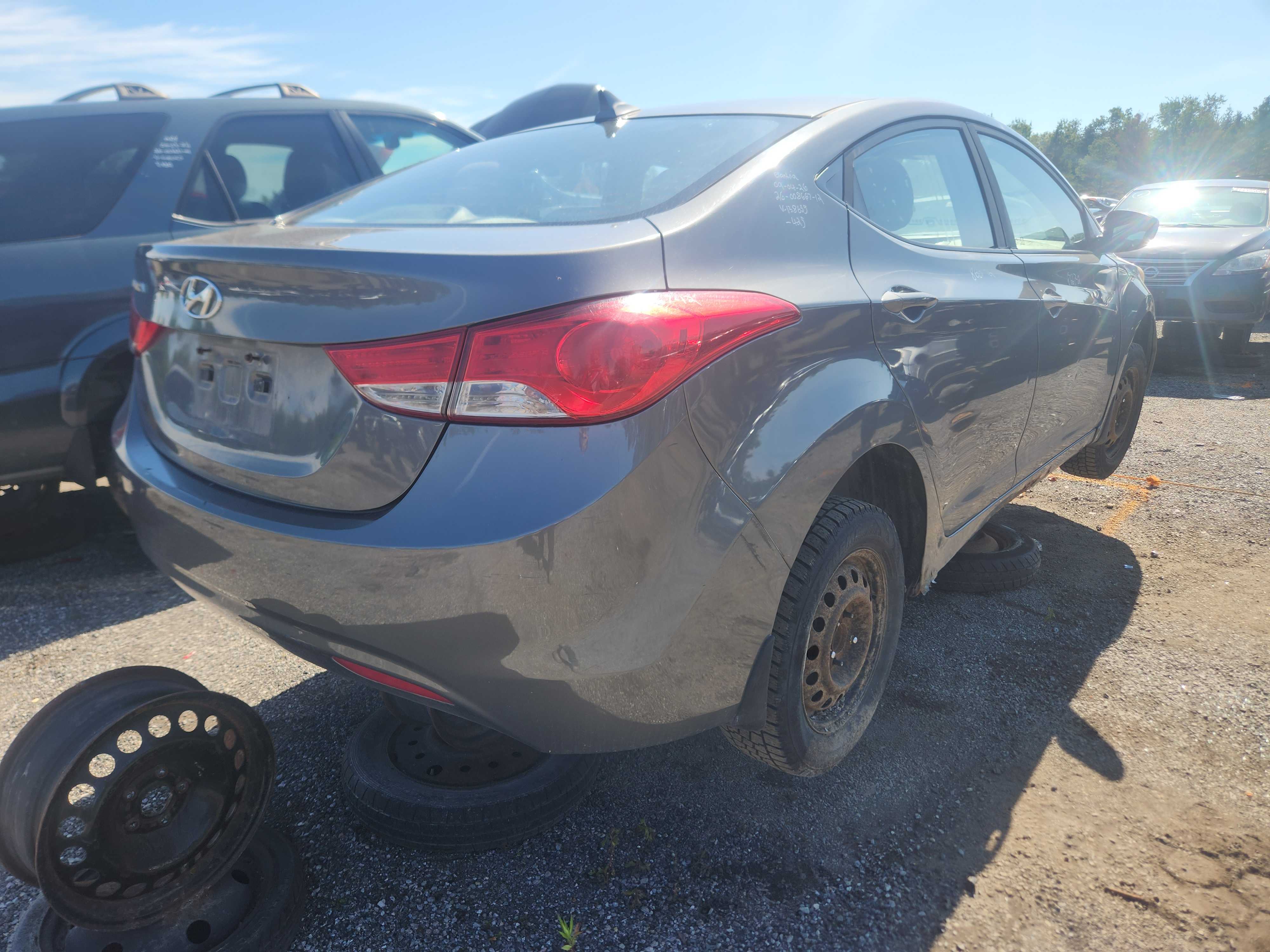 HYUNDAI ELANTRA 2012