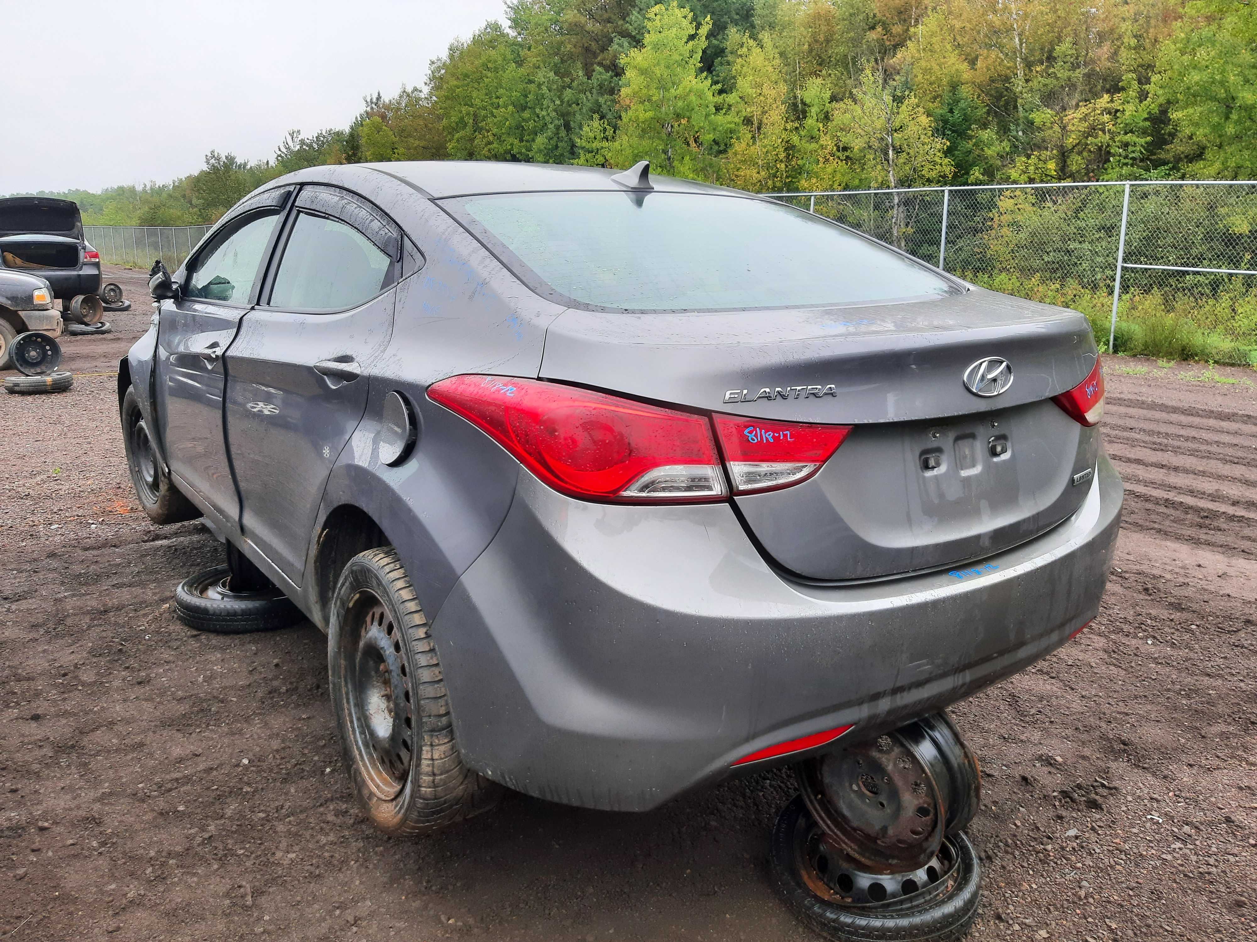 HYUNDAI ELANTRA 2012