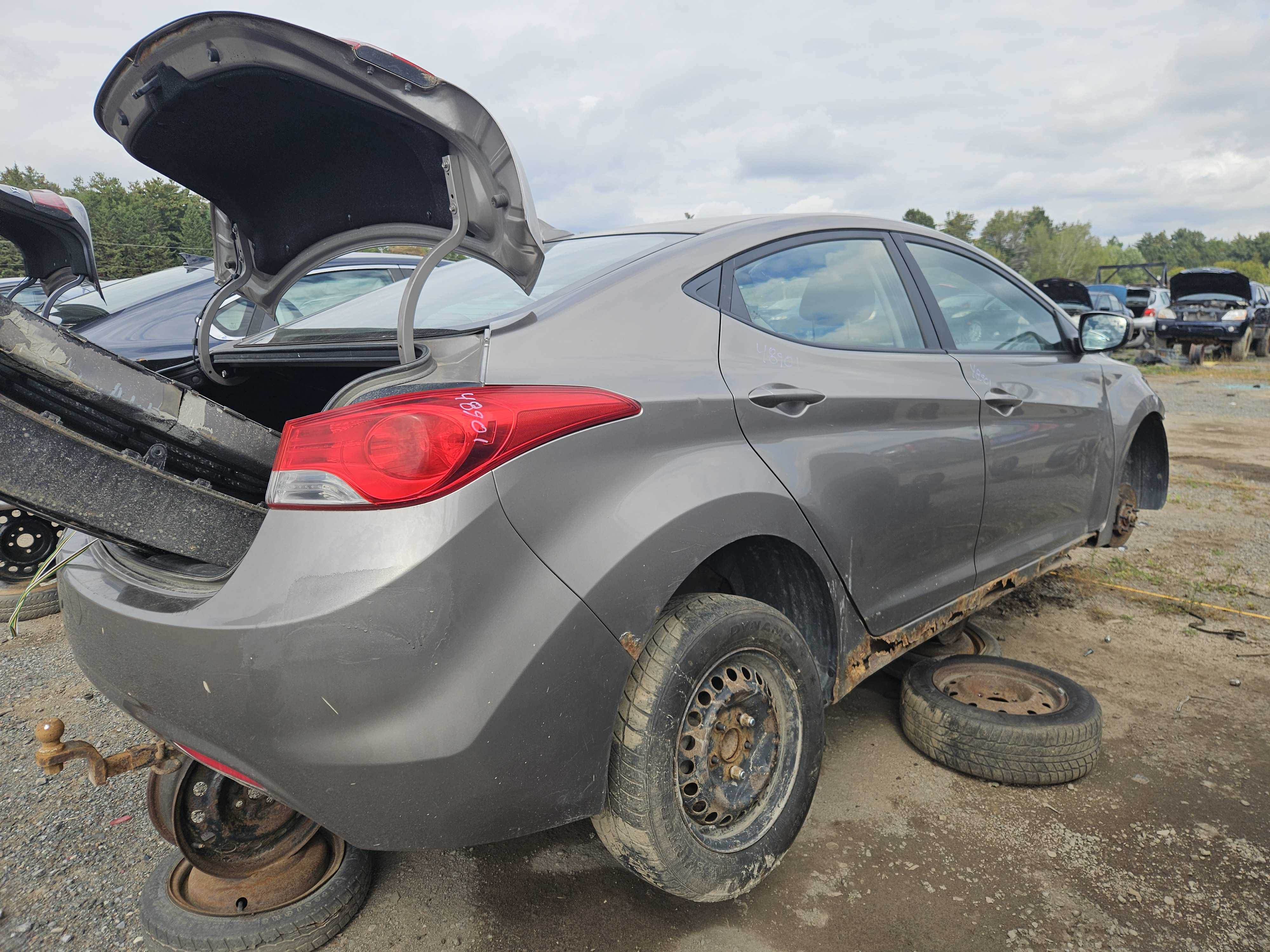 HYUNDAI ELANTRA 2012