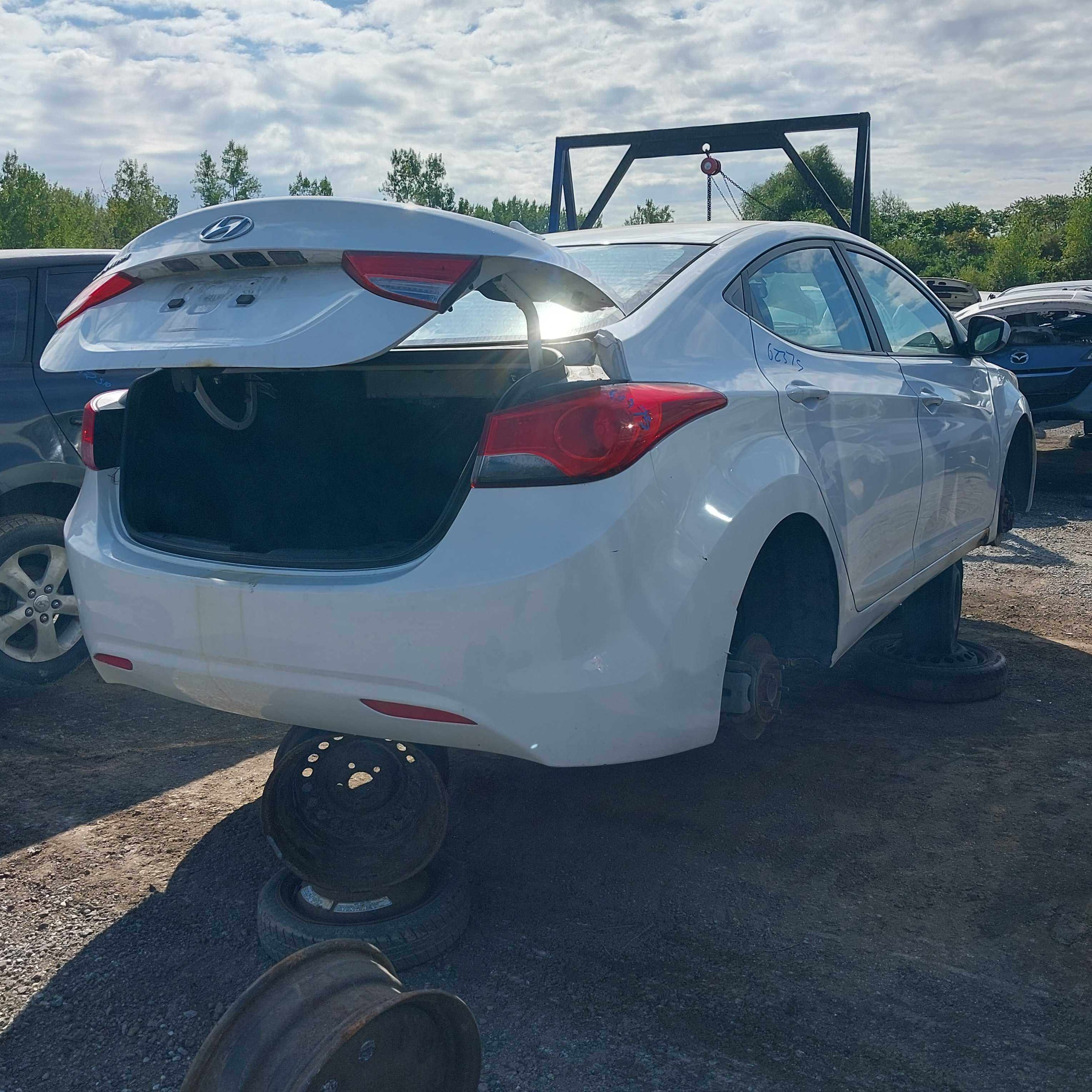 HYUNDAI ELANTRA 2013
