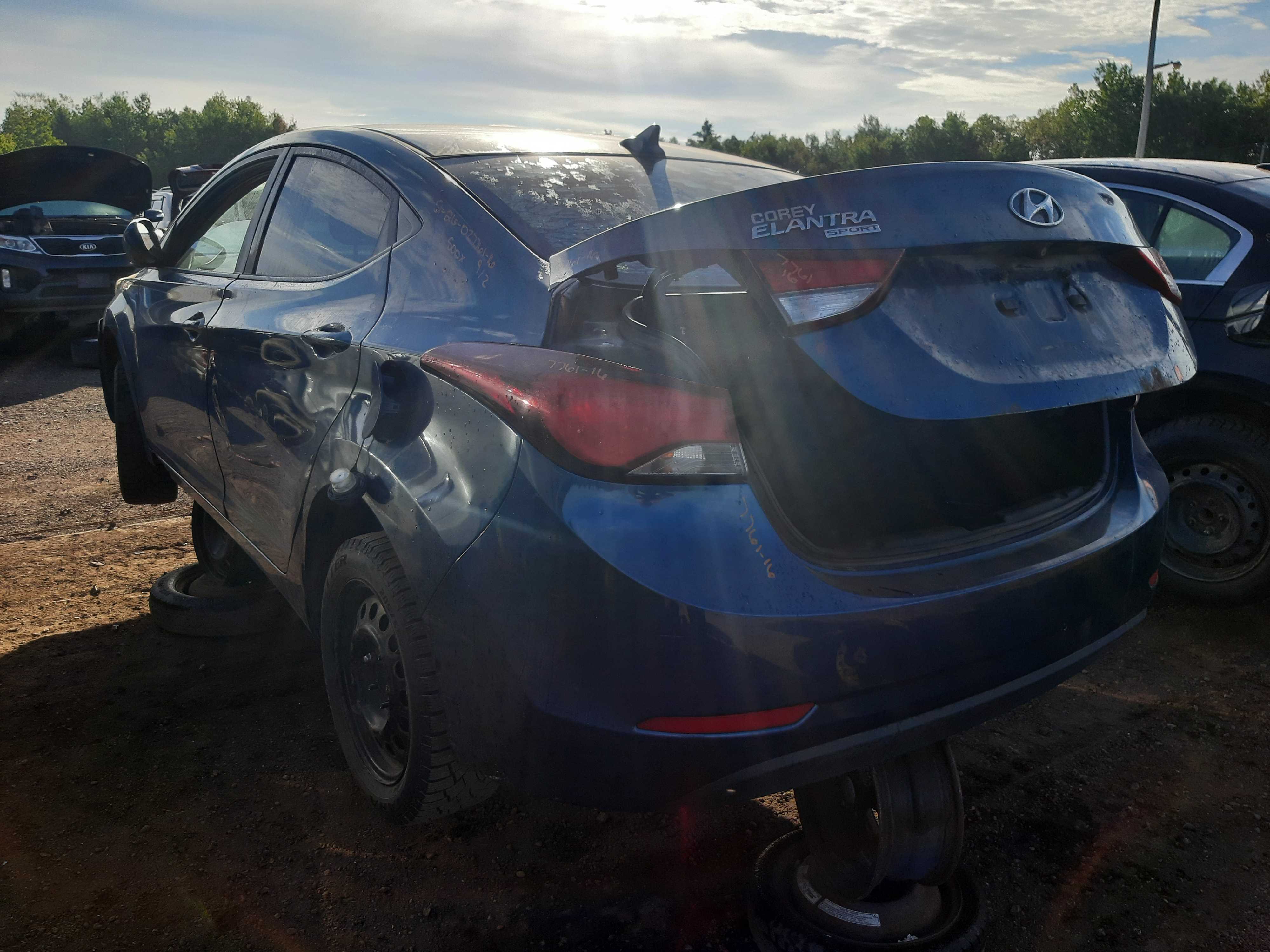 HYUNDAI ELANTRA 2016