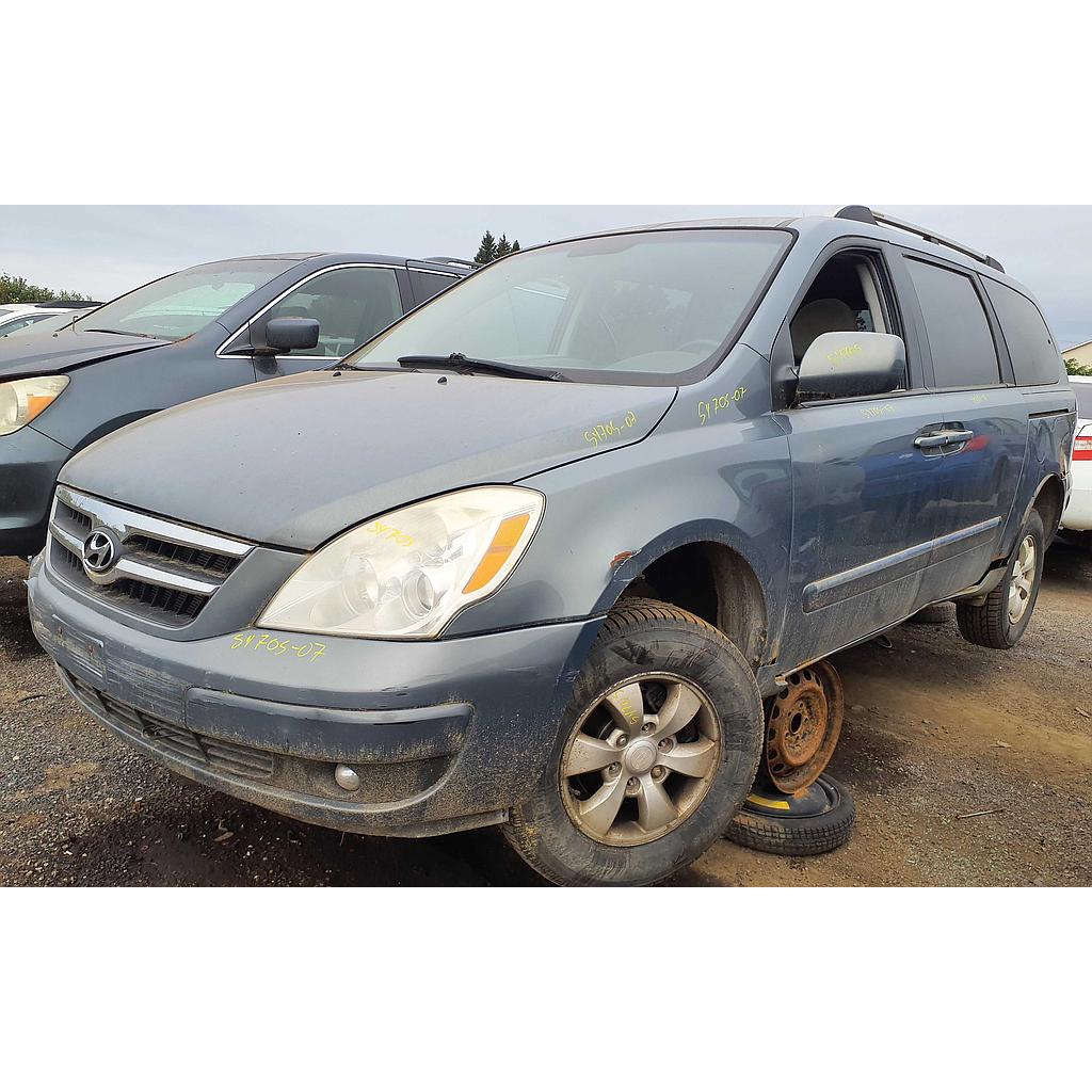 HYUNDAI ENTOURAGE 2007