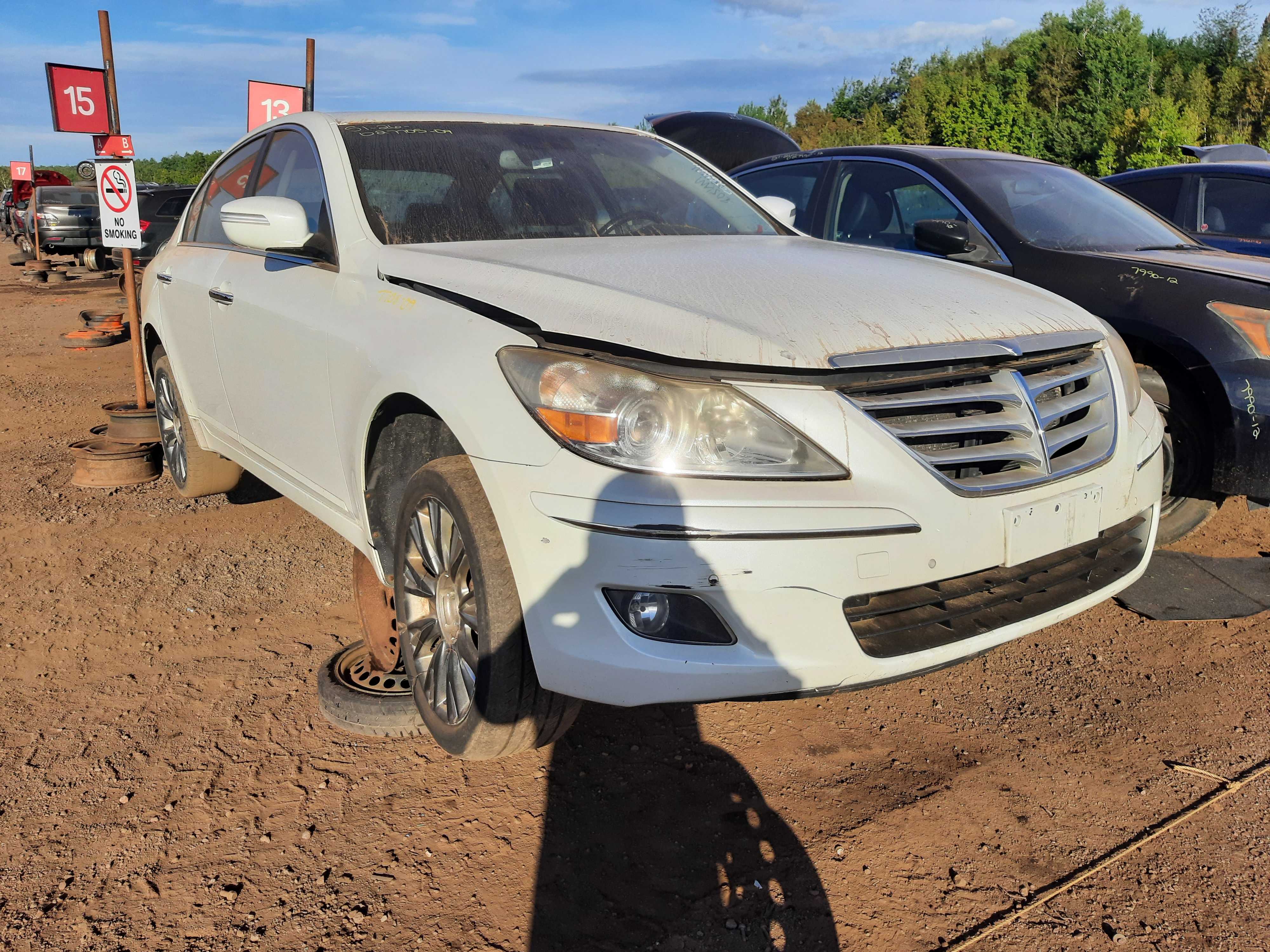 HYUNDAI GENESIS 2009