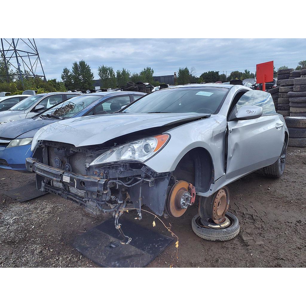 HYUNDAI GENESIS 2010