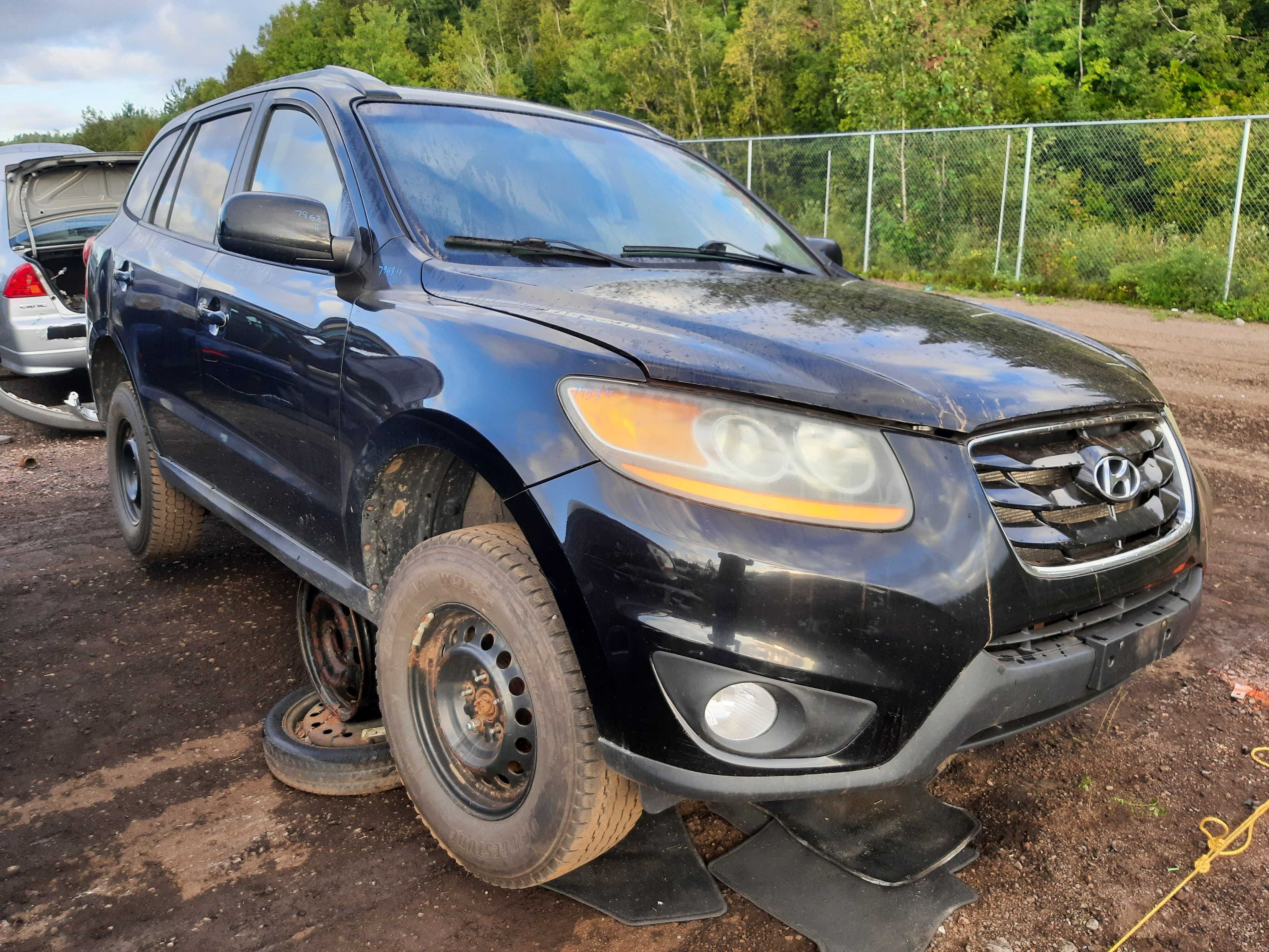 HYUNDAI SANTA FE 2011