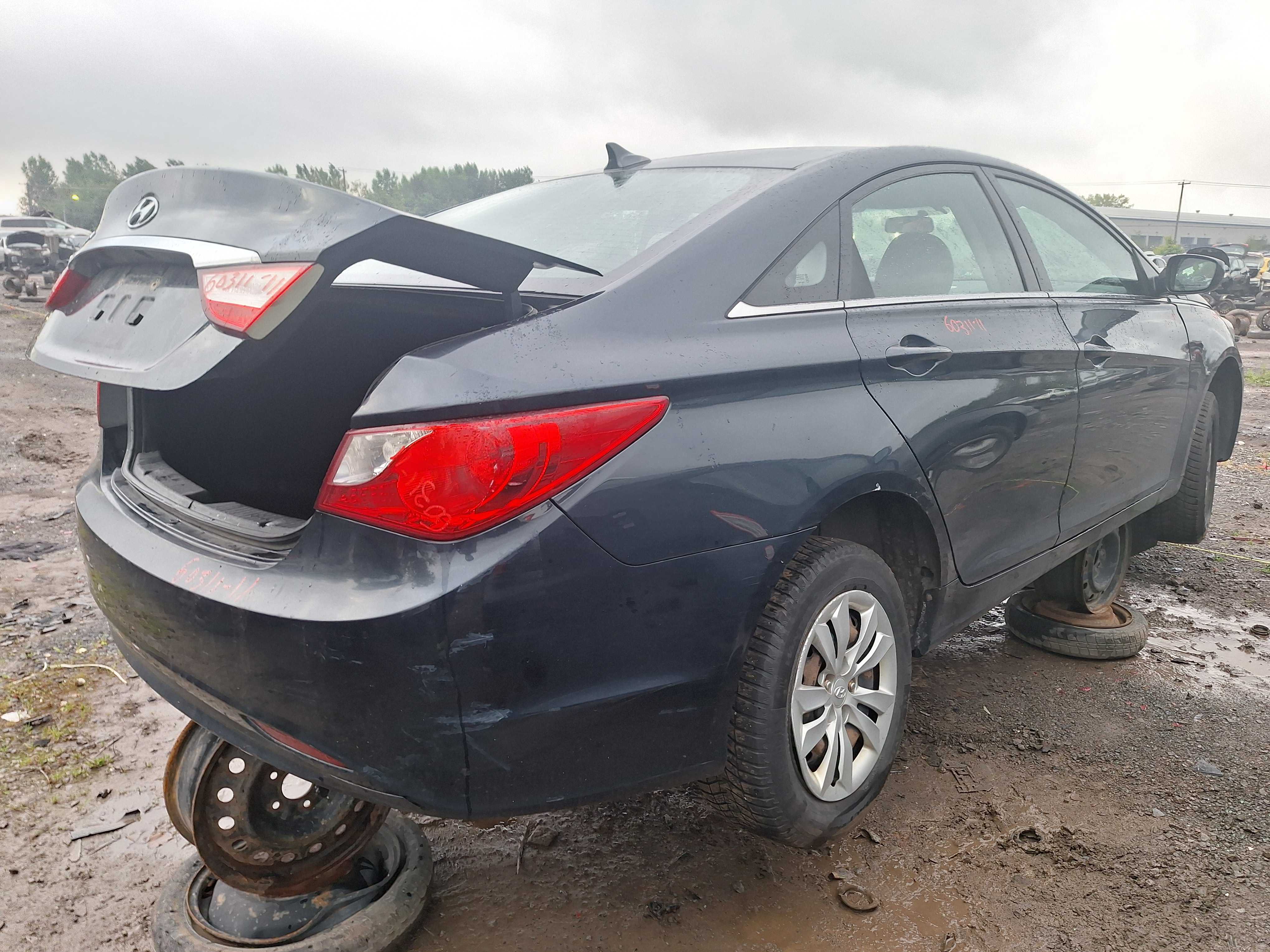 HYUNDAI SONATA 2011