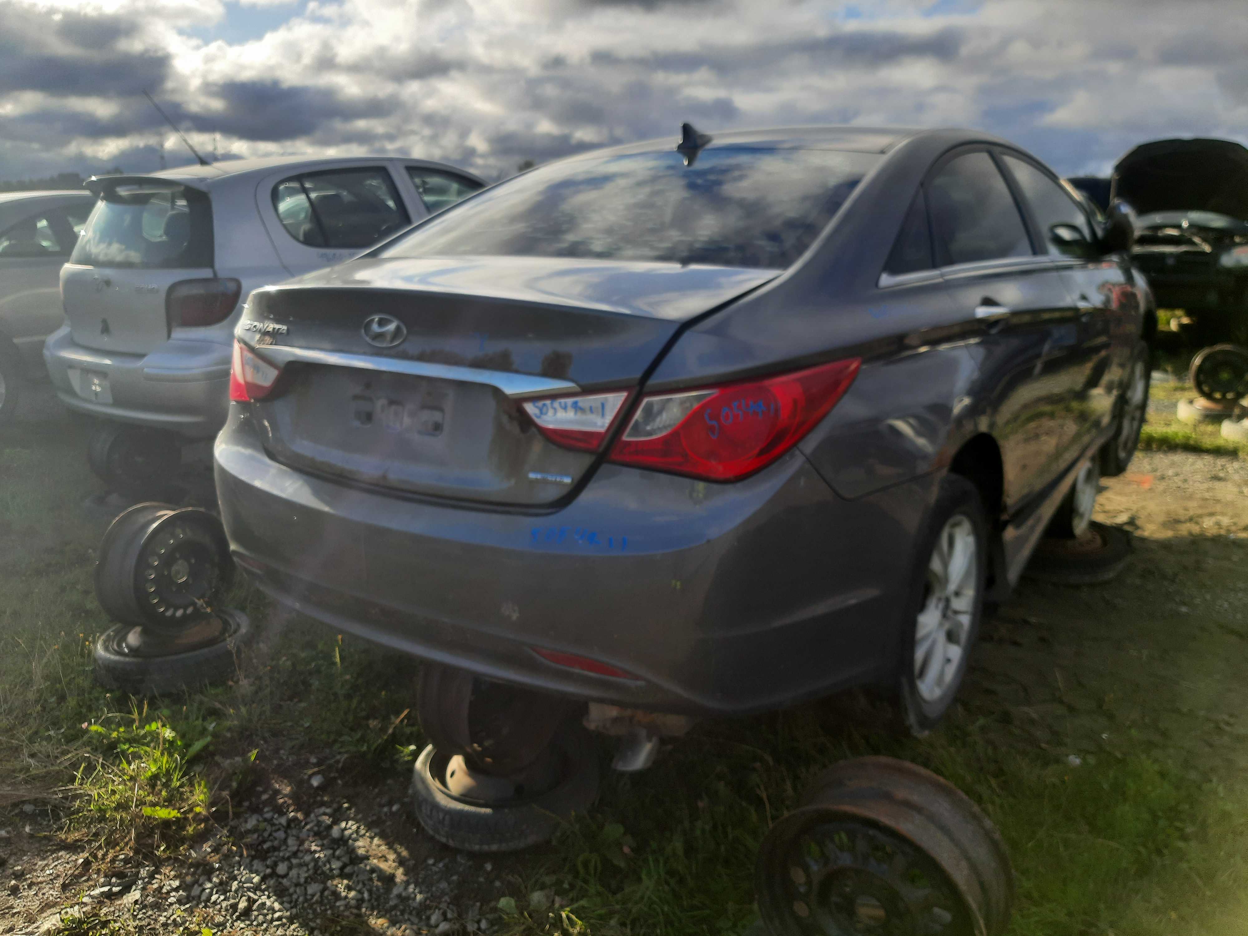 HYUNDAI SONATA 2011