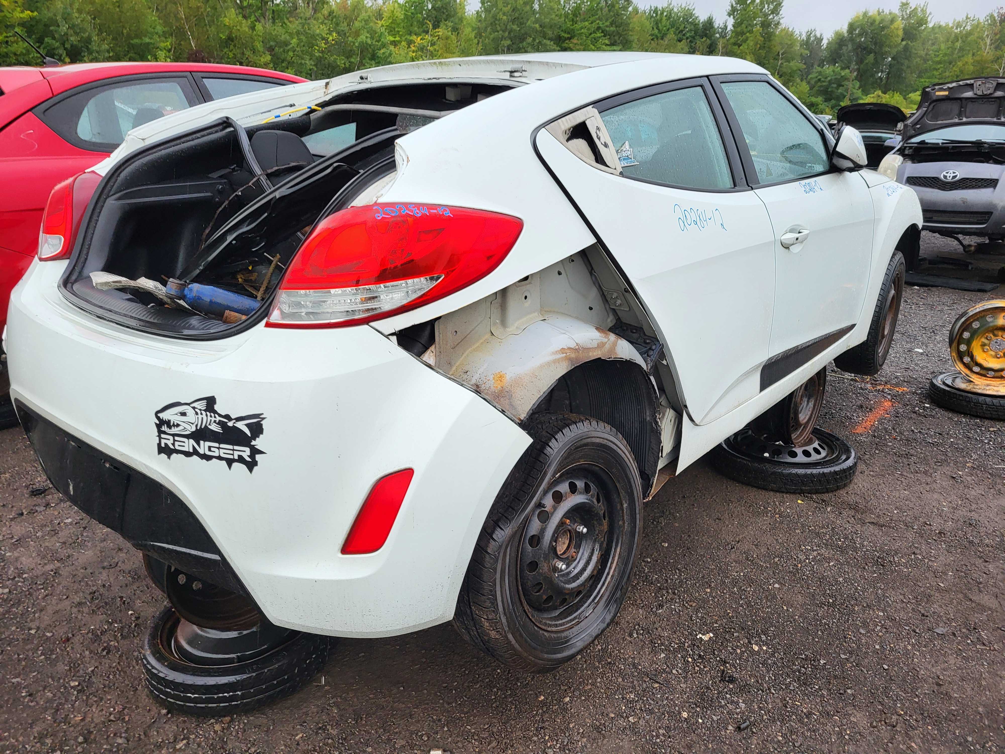 HYUNDAI VELOSTER 2012