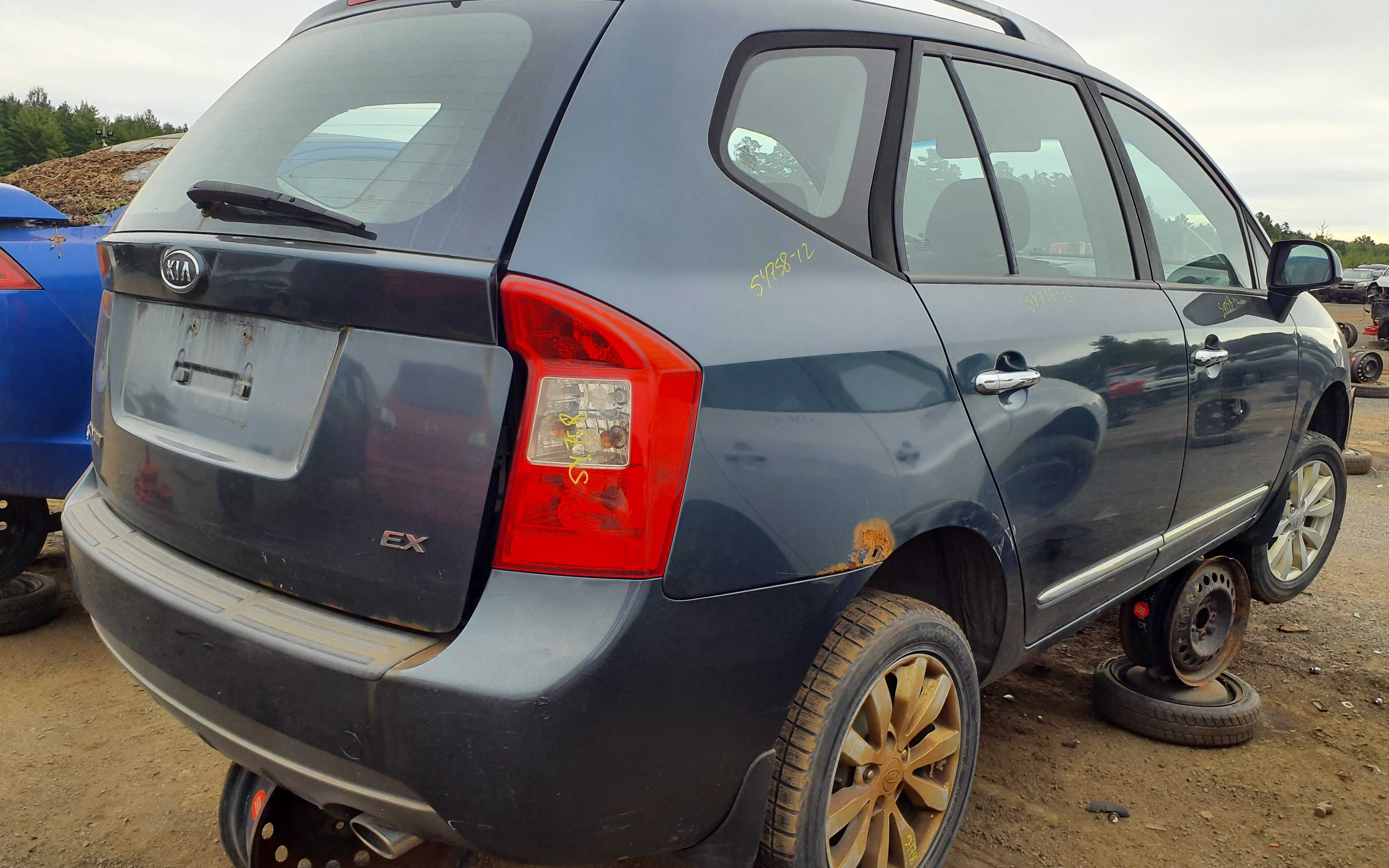 KIA RONDO 2012