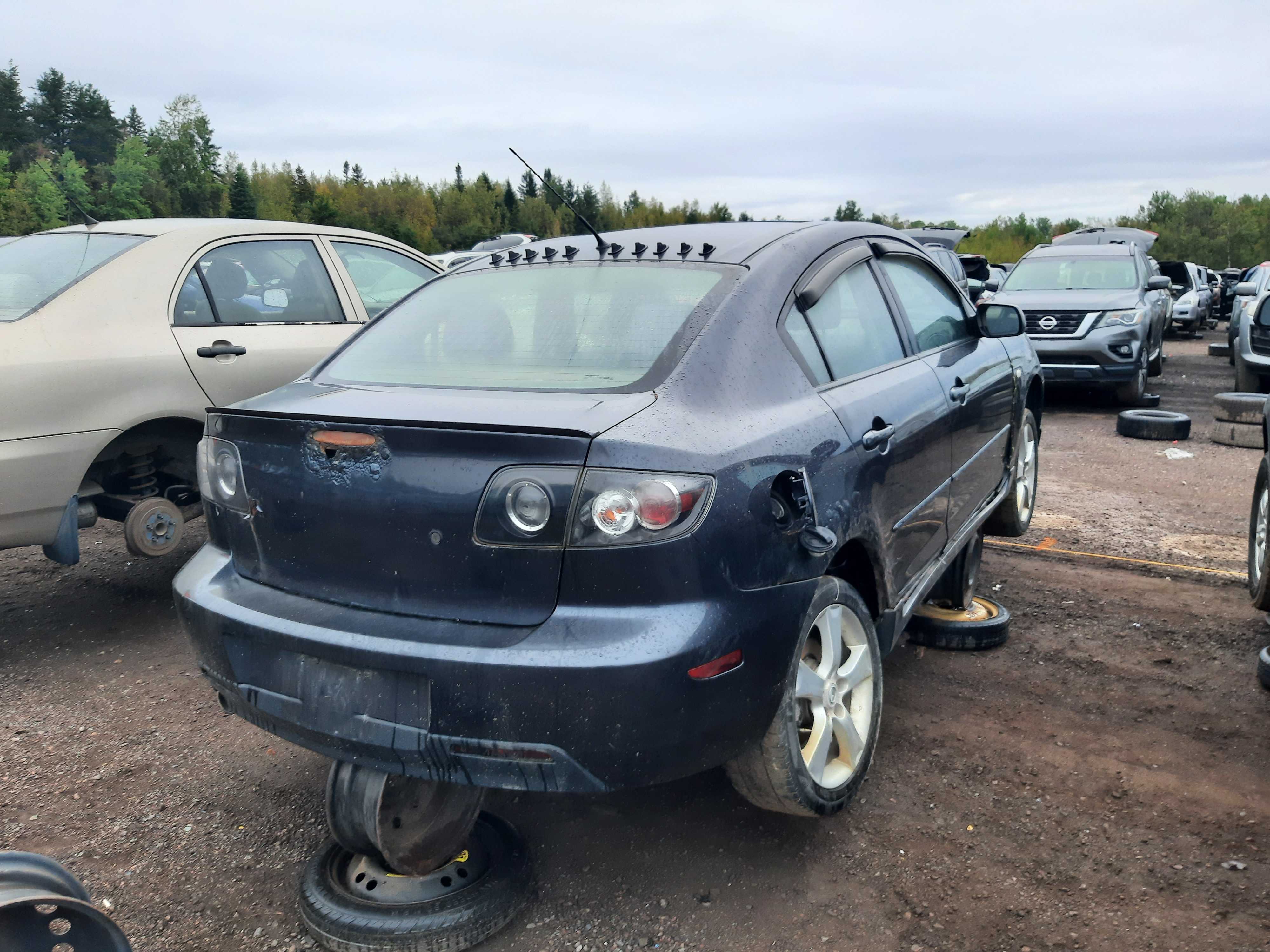 MAZDA MAZDA3 2005