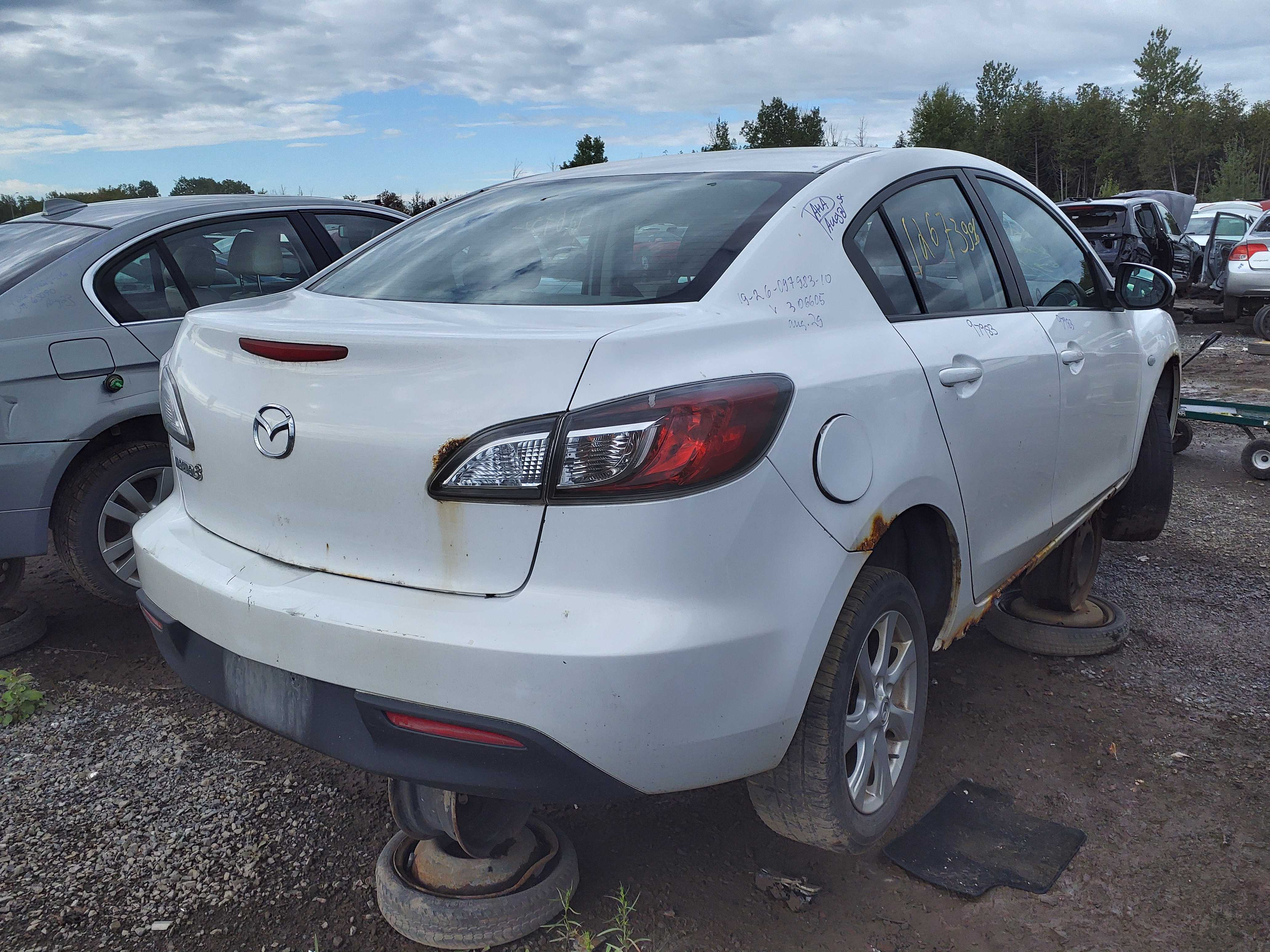 MAZDA MAZDA3 2010