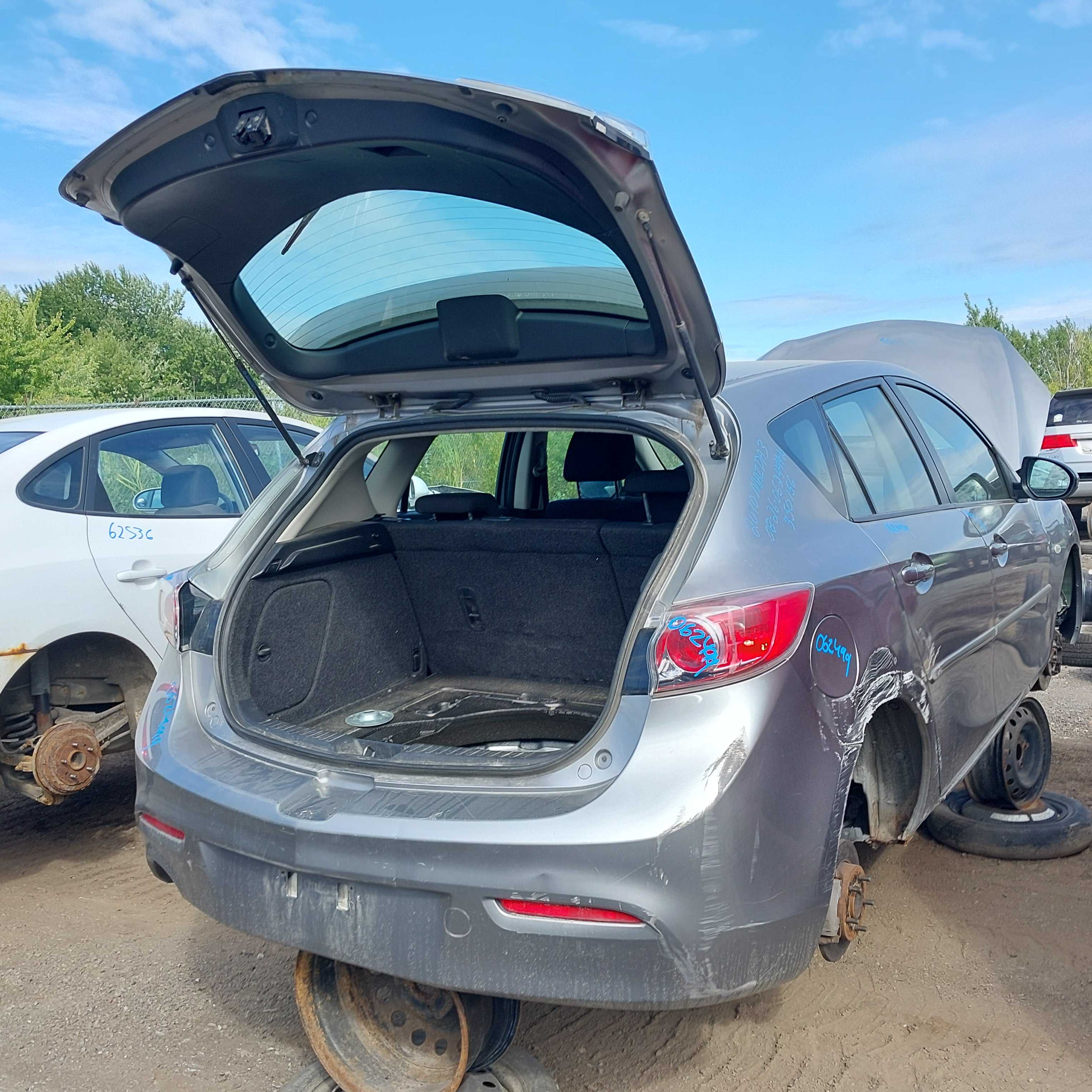 MAZDA MAZDA3 2010
