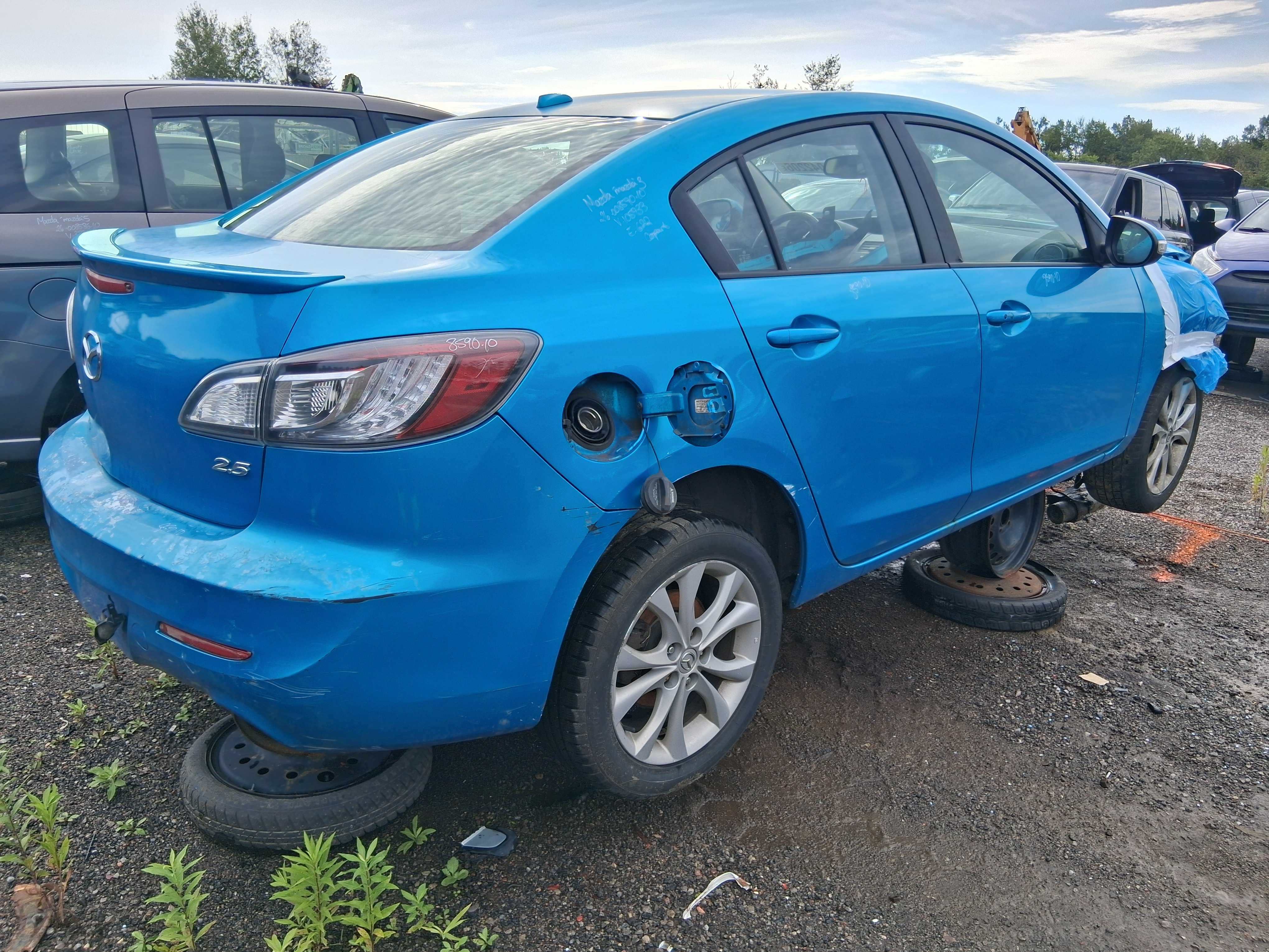 MAZDA MAZDA3 2010