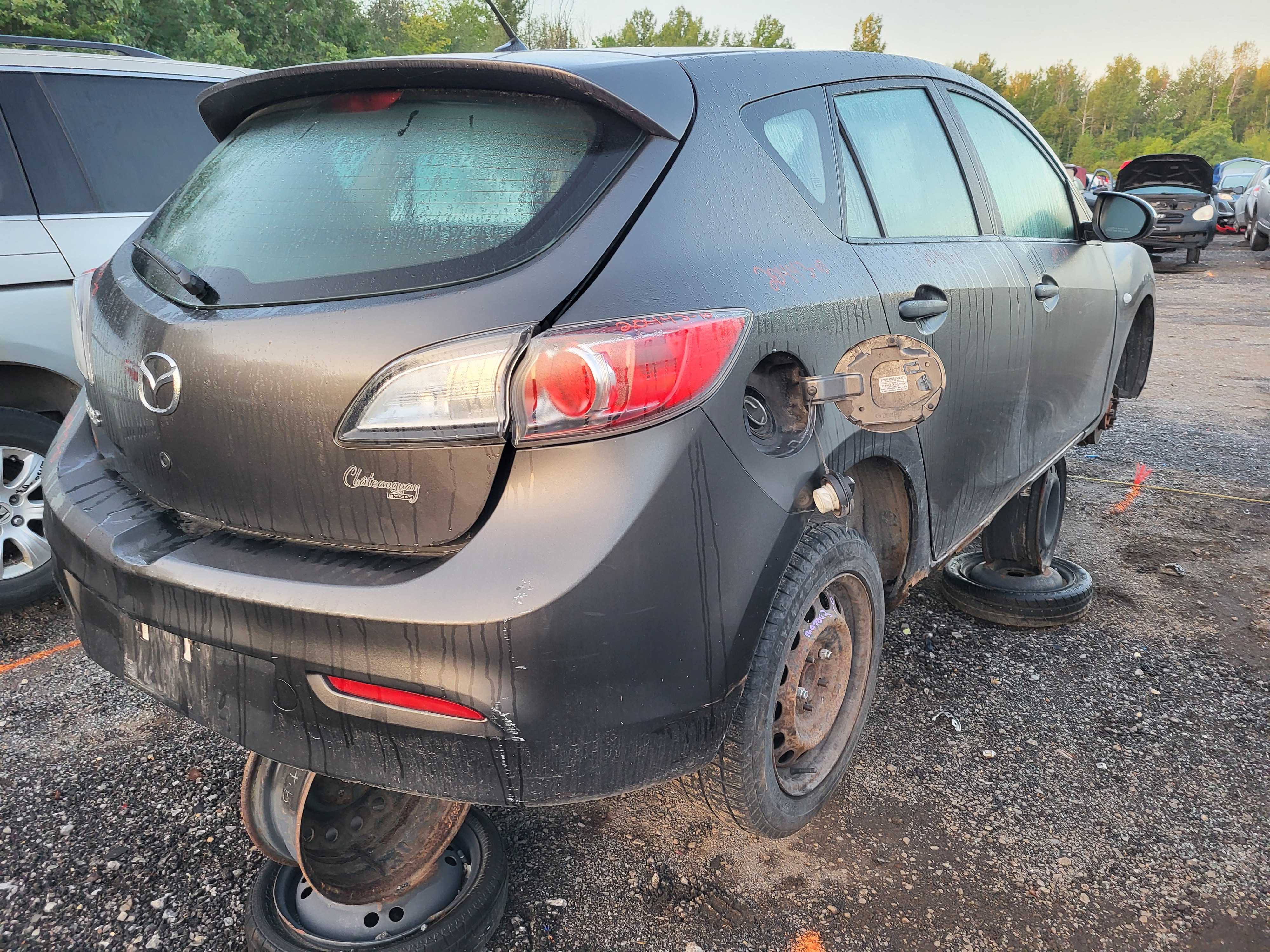MAZDA MAZDA3 2010