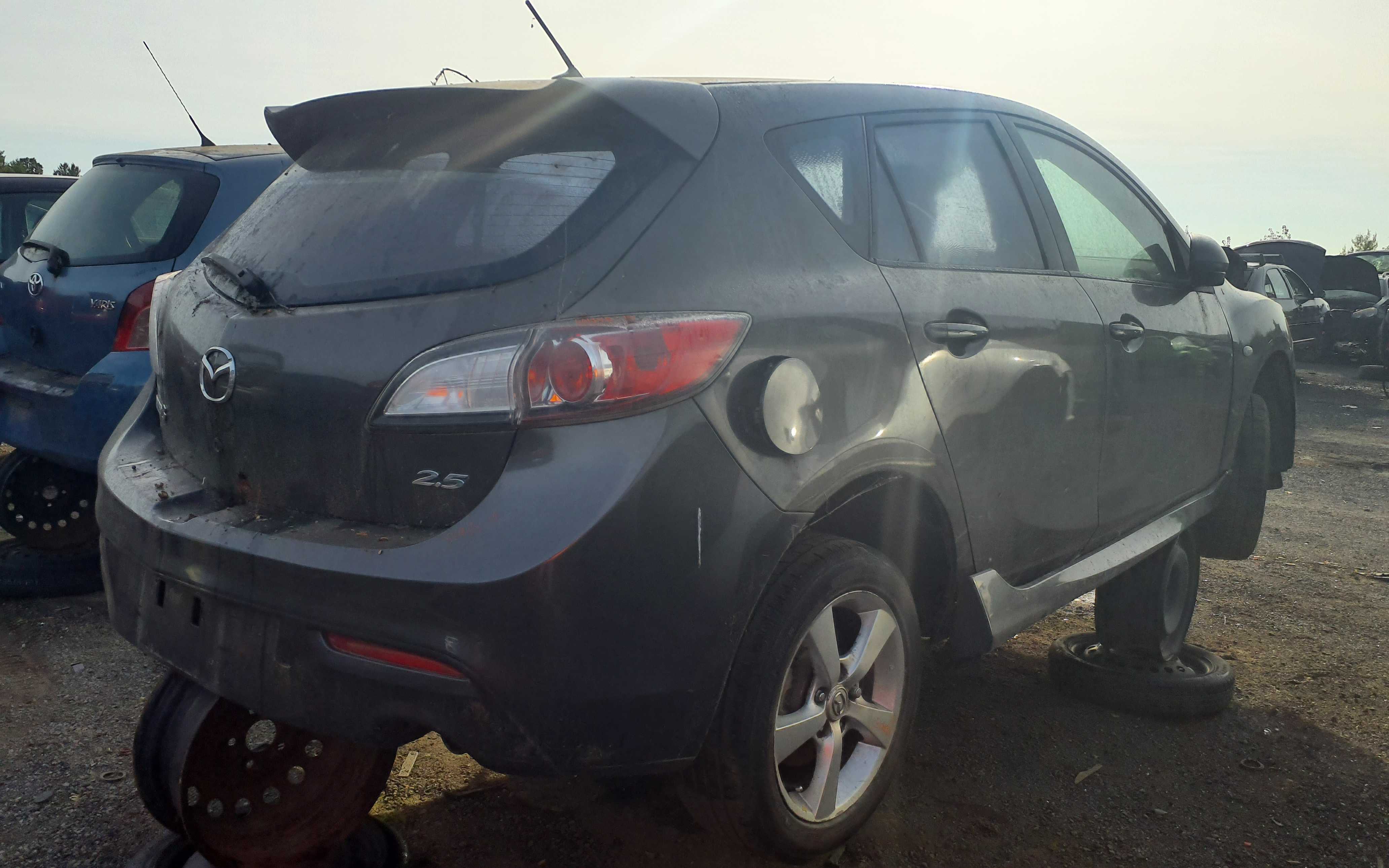 MAZDA MAZDA3 2010