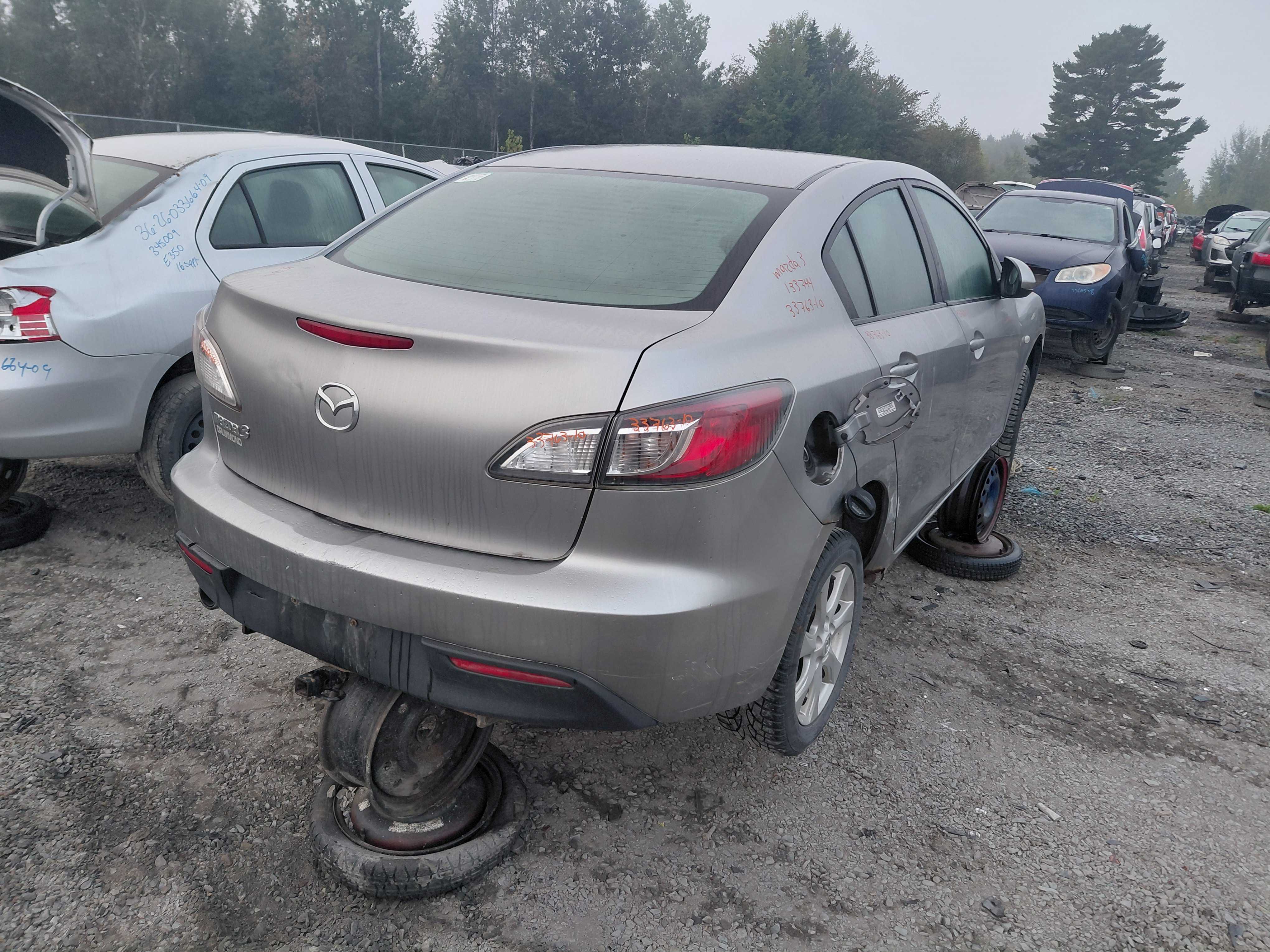 MAZDA MAZDA3 2010