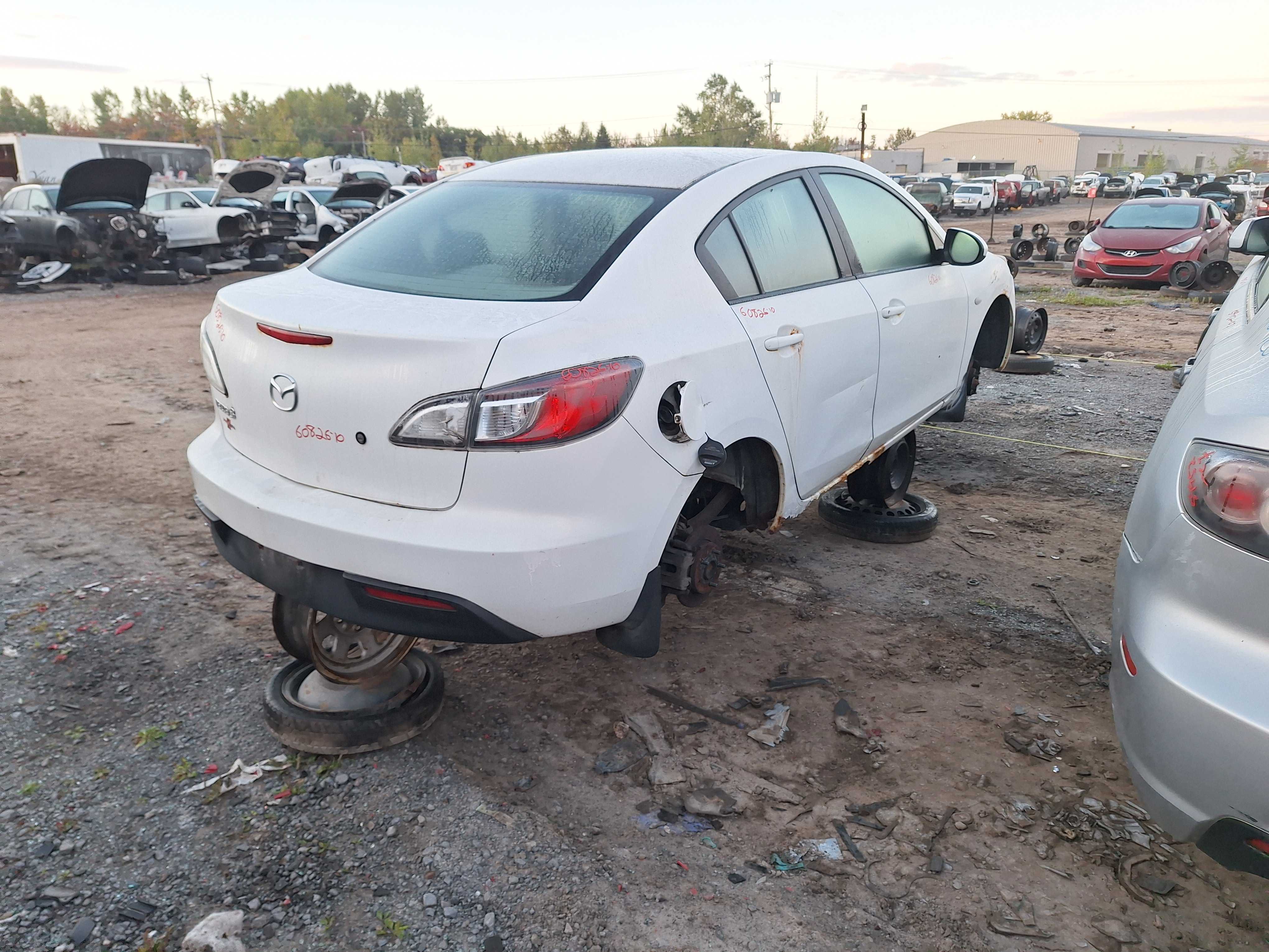 MAZDA MAZDA3 2010