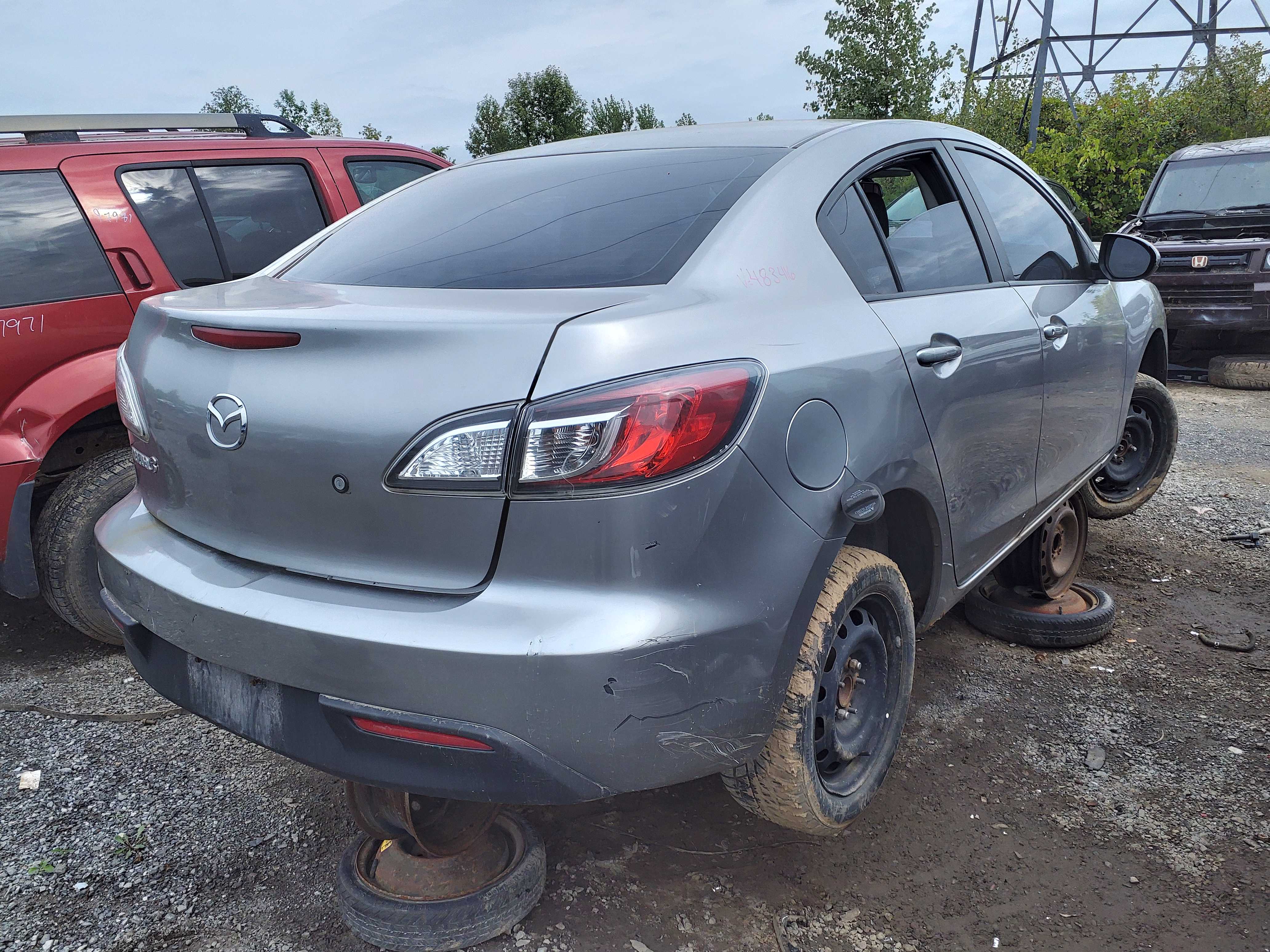 MAZDA MAZDA3 2011