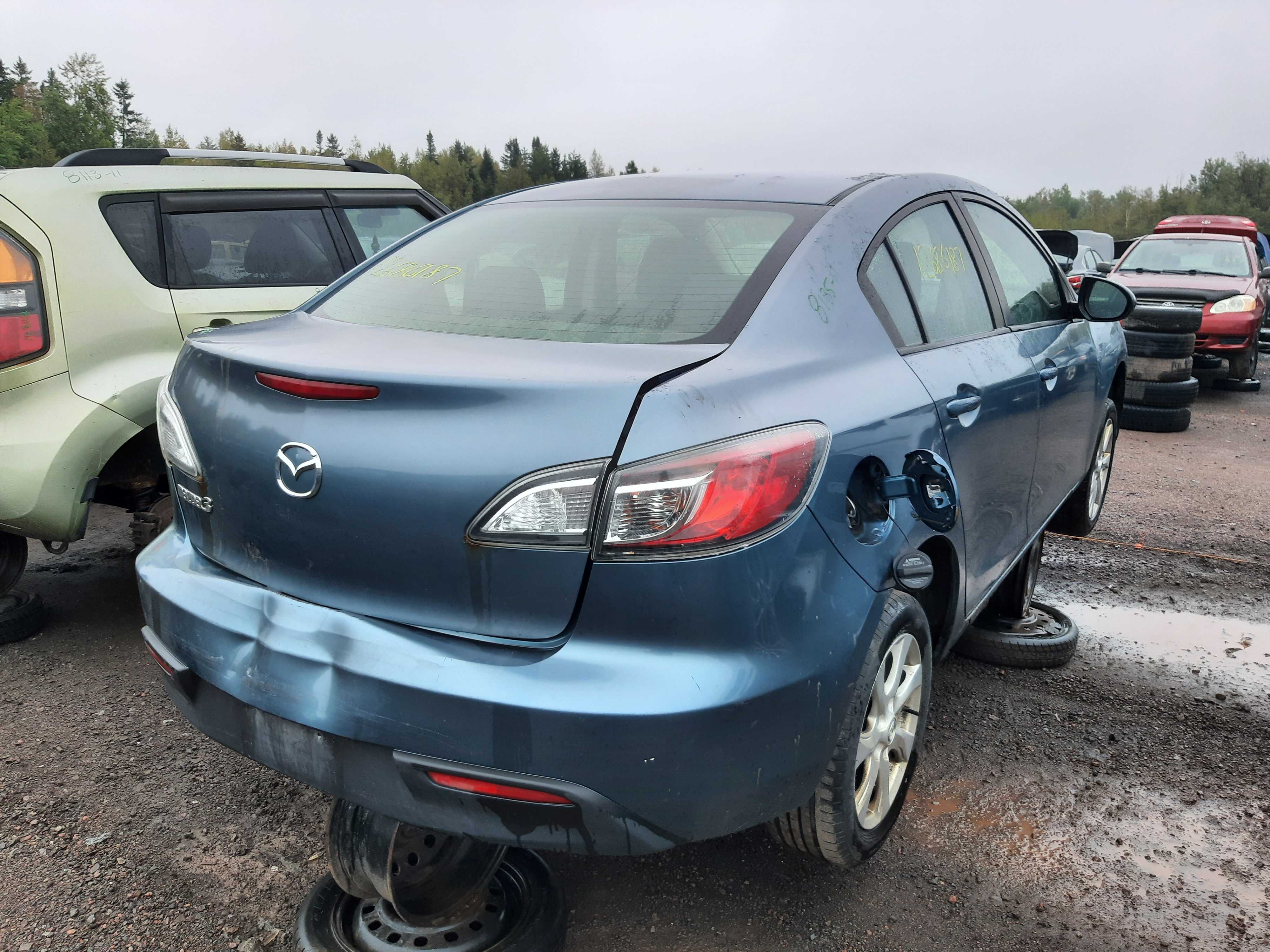 MAZDA MAZDA3 2011